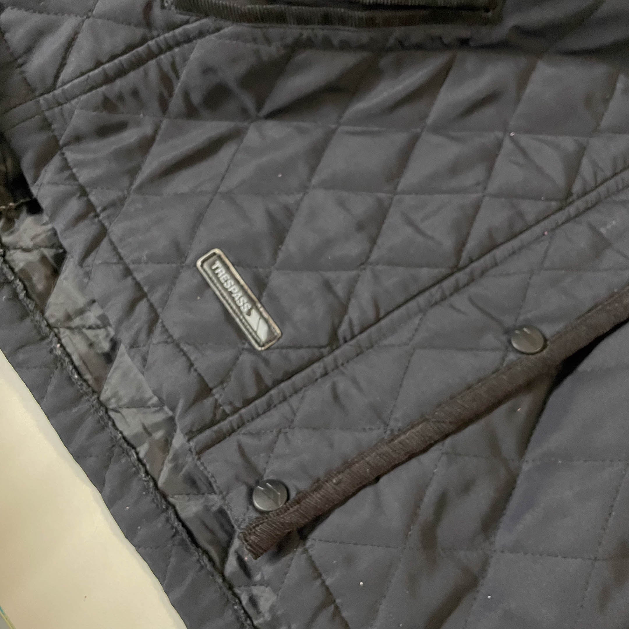 Vintage Women's TRESPASS Navy Quilted Hoodie Jacket & Coat in XXL|L30W23|SKU3791