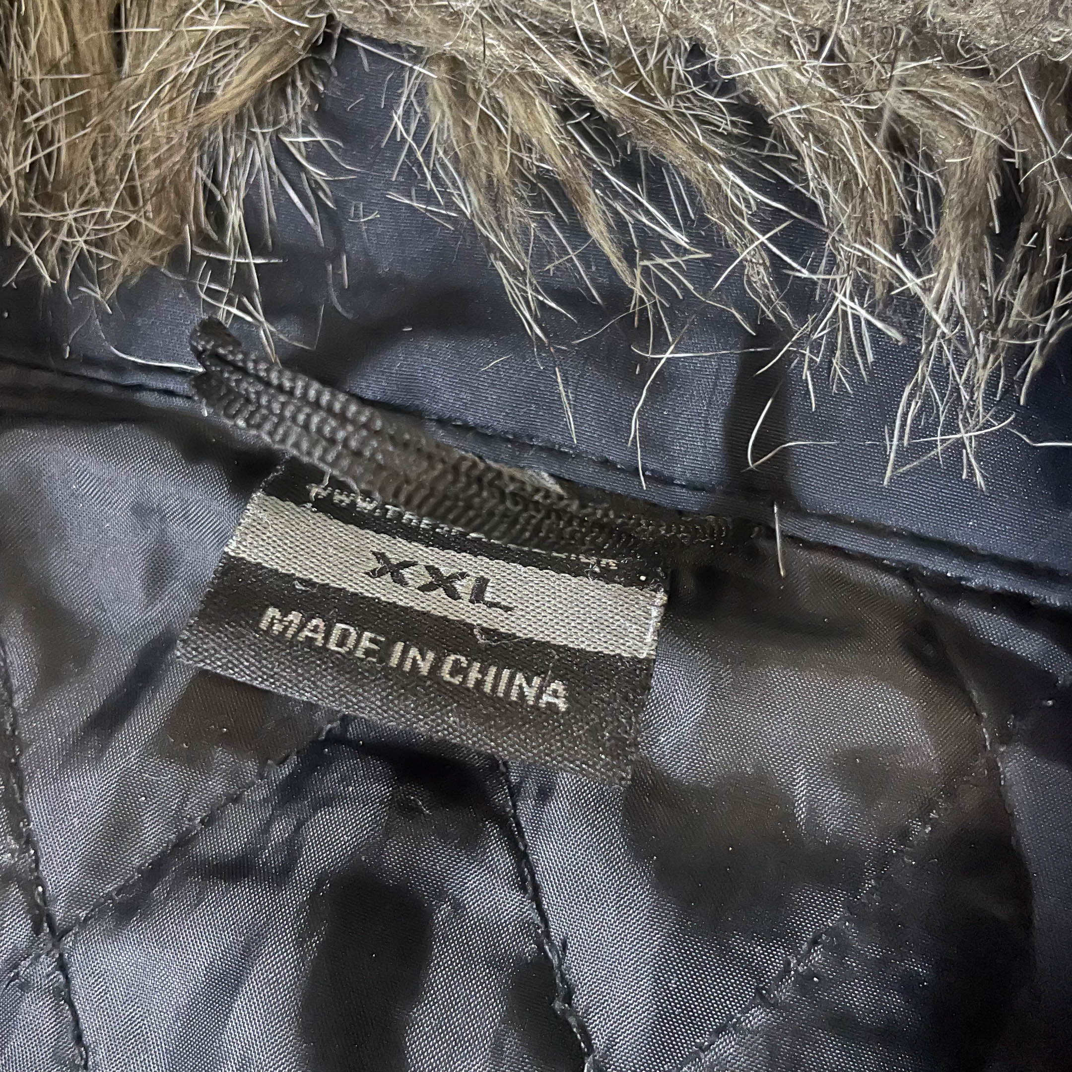 Vintage Women's TRESPASS Navy Quilted Hoodie Jacket & Coat in XXL|L30W23|SKU3791