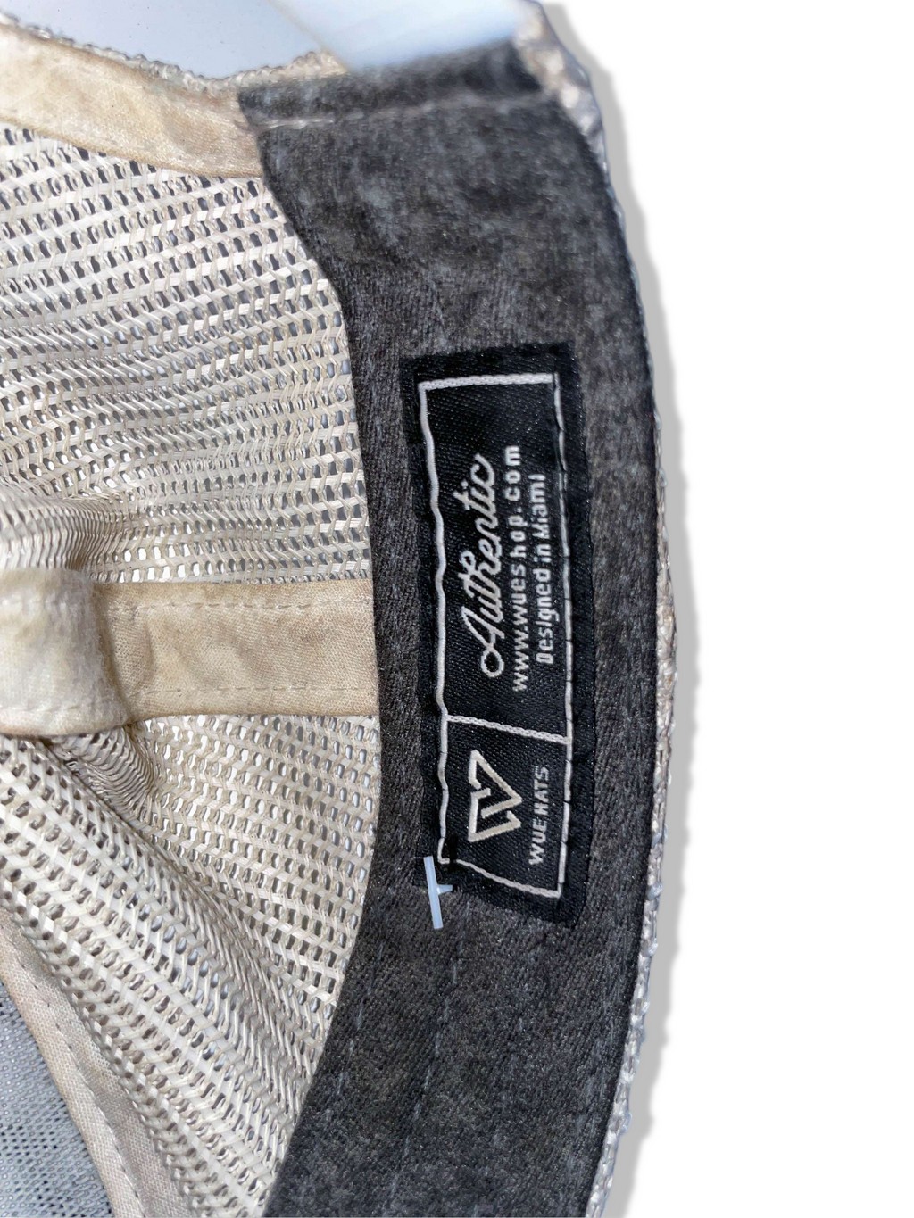 Vintage men's Wueshop grey colourblock trucker cap| SKU 4945