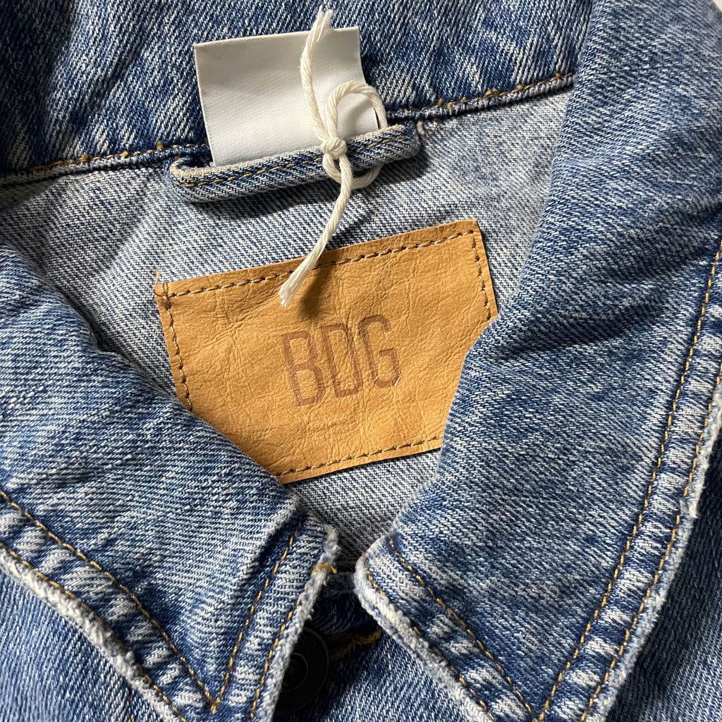 Vintage BDG Urban Outfitter men's denim blue jacket in M|L29 W 24| SKU 2483