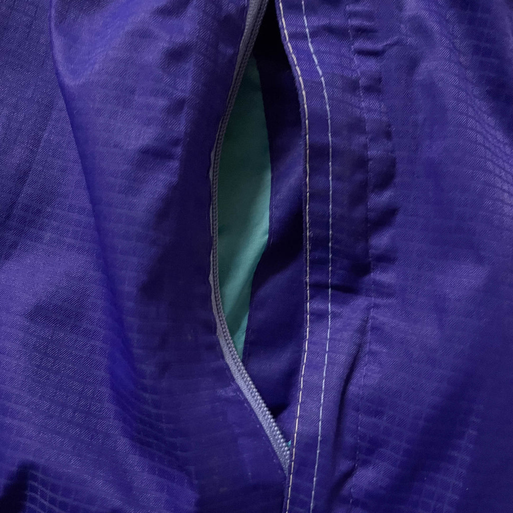 Vintage Regatta great outdoor women's purple waterproof hooded rain jacket UK 16| SKU 3845|L30 W21