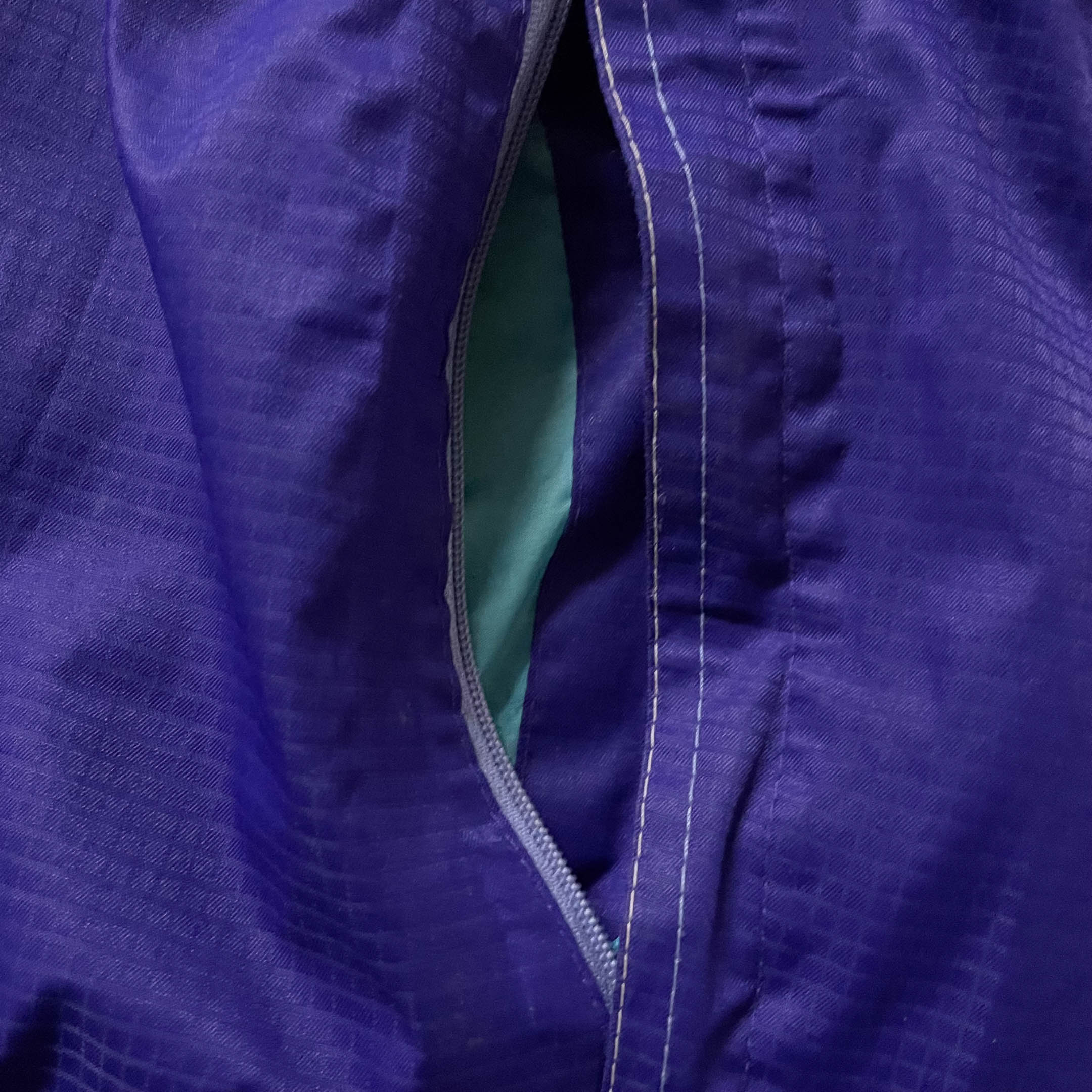 Vintage Regatta great outdoor women's purple waterproof hooded rain jacket UK 16| SKU 3845|L30 W21