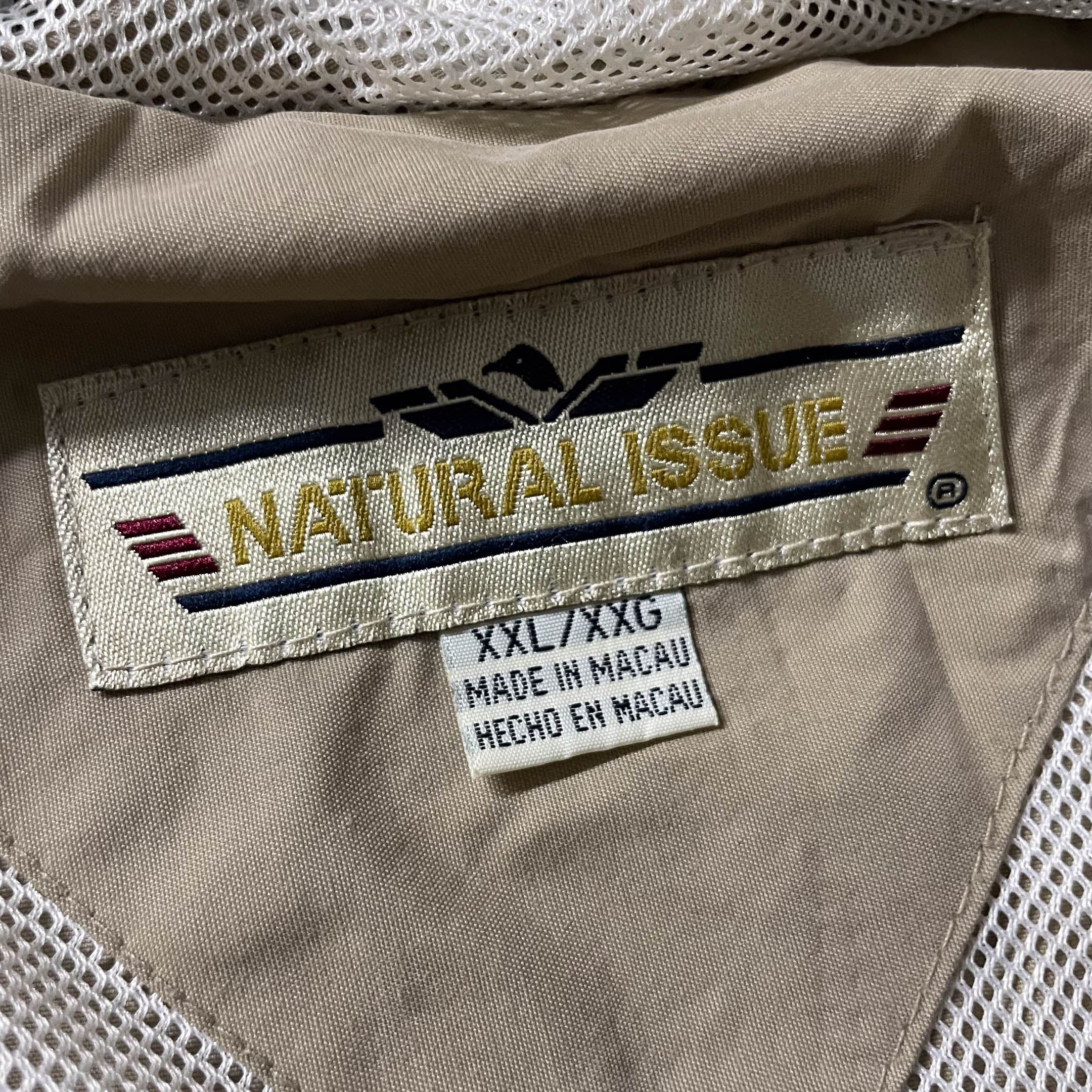 Vintage Natural issue Khaki waterproof hooded jacket in 2XL| L31 W27|Macau Made