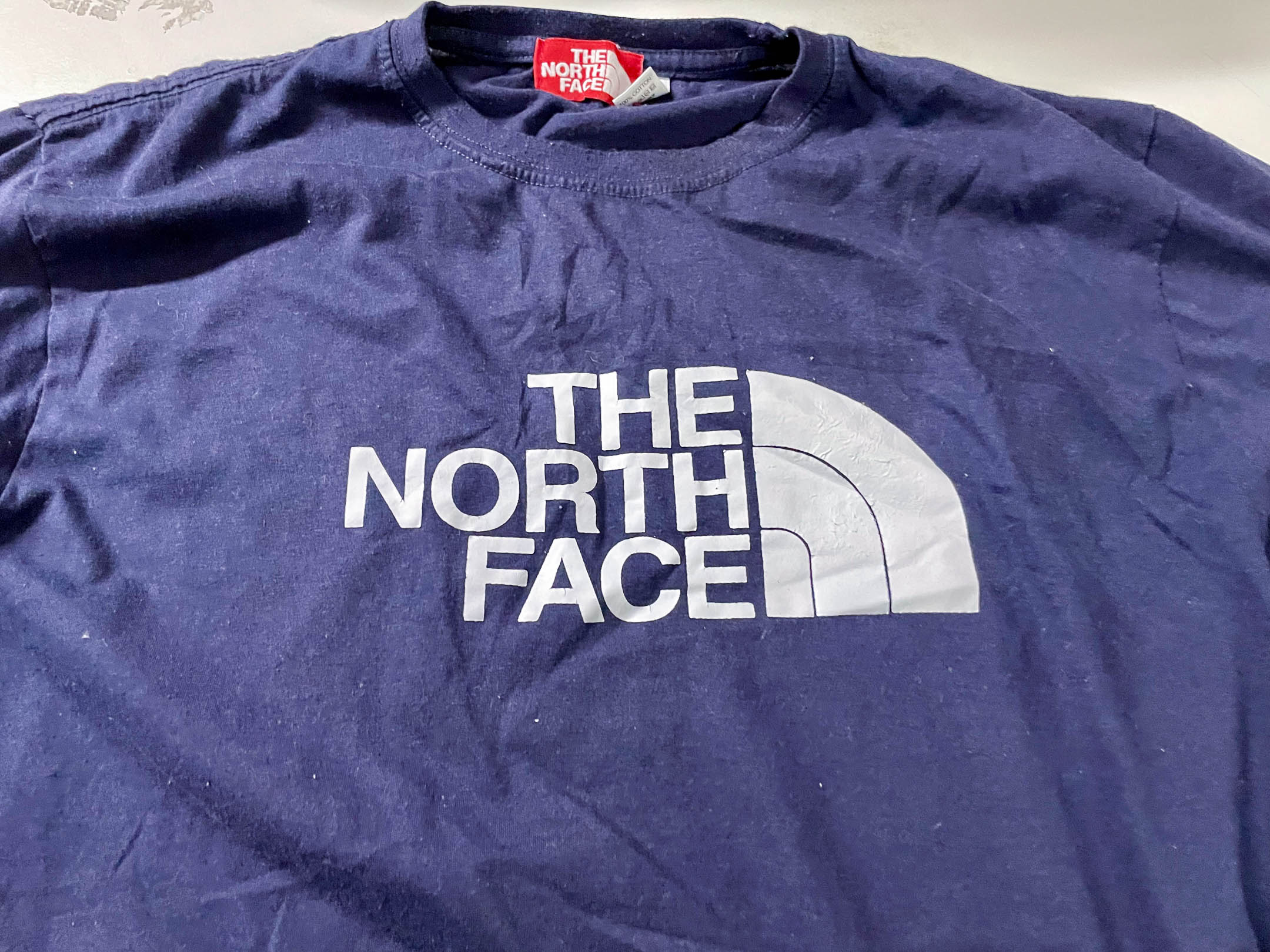 Vintage men's The north face graphics Navy tees in XL|L28 W23| SKU 4122