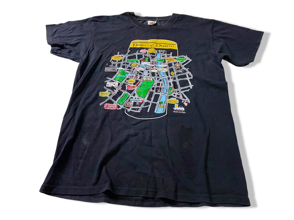 Vintage Men's Fruit of the loom Pubs of Dublin graphics black tees in M|L27 W17| SKU 4123