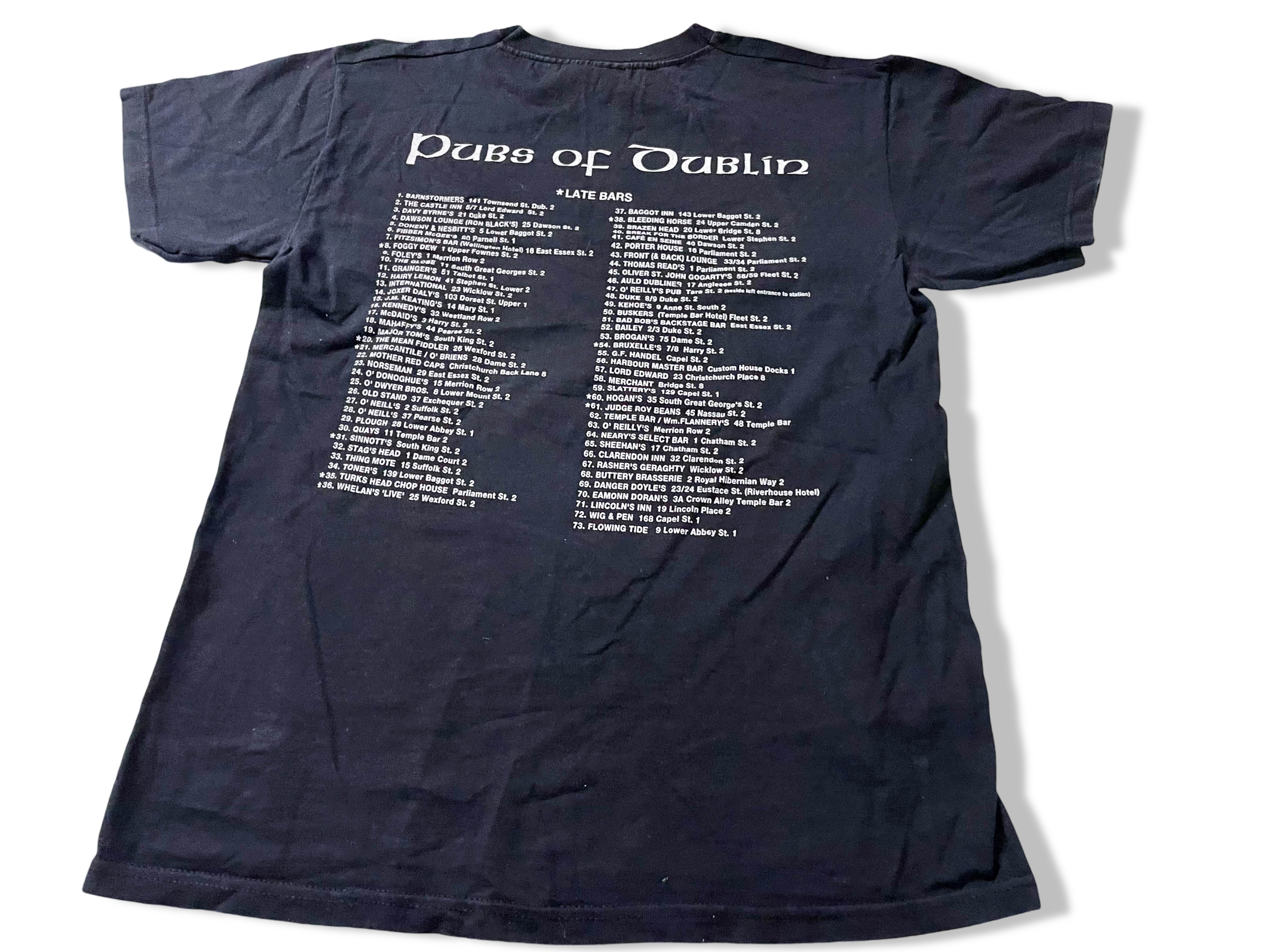 Vintage Men's Fruit of the loom Pubs of Dublin graphics black tees in M|L27 W17| SKU 4123