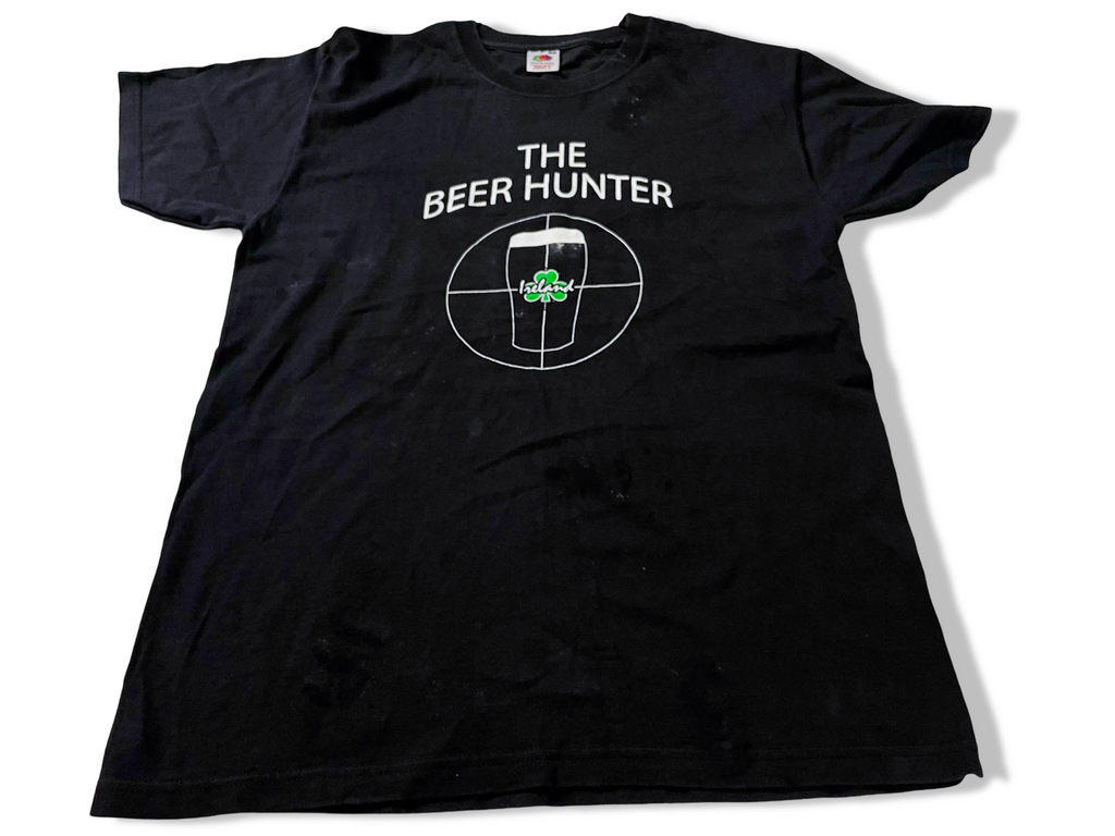 Vintage Men's Fruit of the loom the bear hunter Ireland graphics black tees in M|L27 W17|SKU 4124