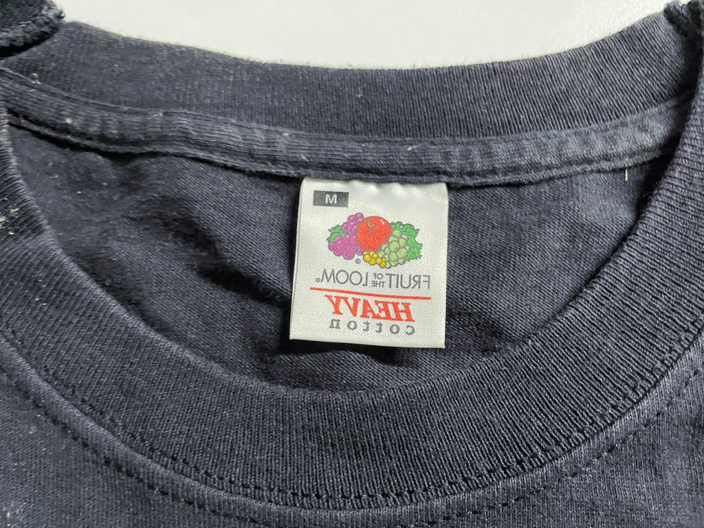Vintage Men's Fruit of the loom the bear hunter Ireland graphics black tees in M|L27 W17|SKU 4124