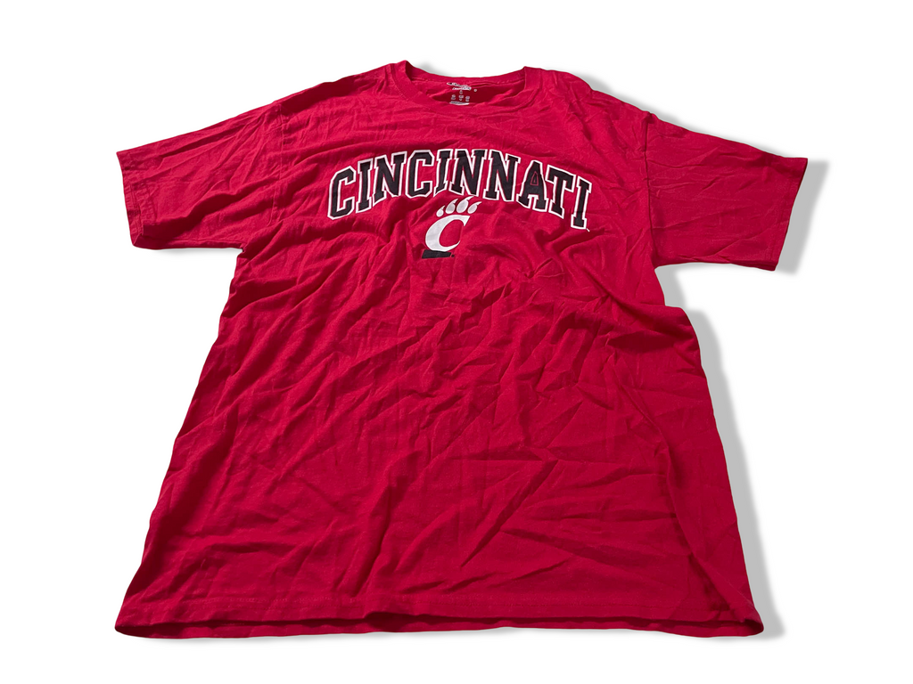 Vintage Men's Champion authentic Cincinnati graphics red tees in L|L29 W19|SKU 4126