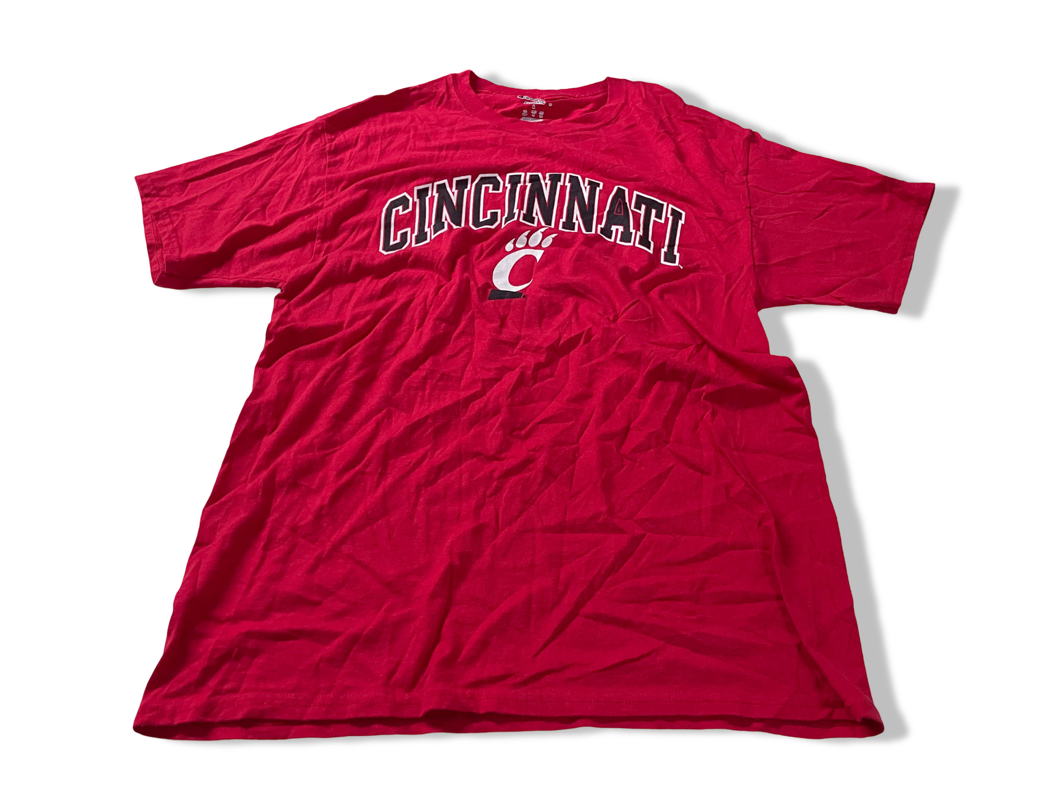 Vintage Men's Champion authentic Cincinnati graphics red tees in L|L29 W19|SKU 4126
