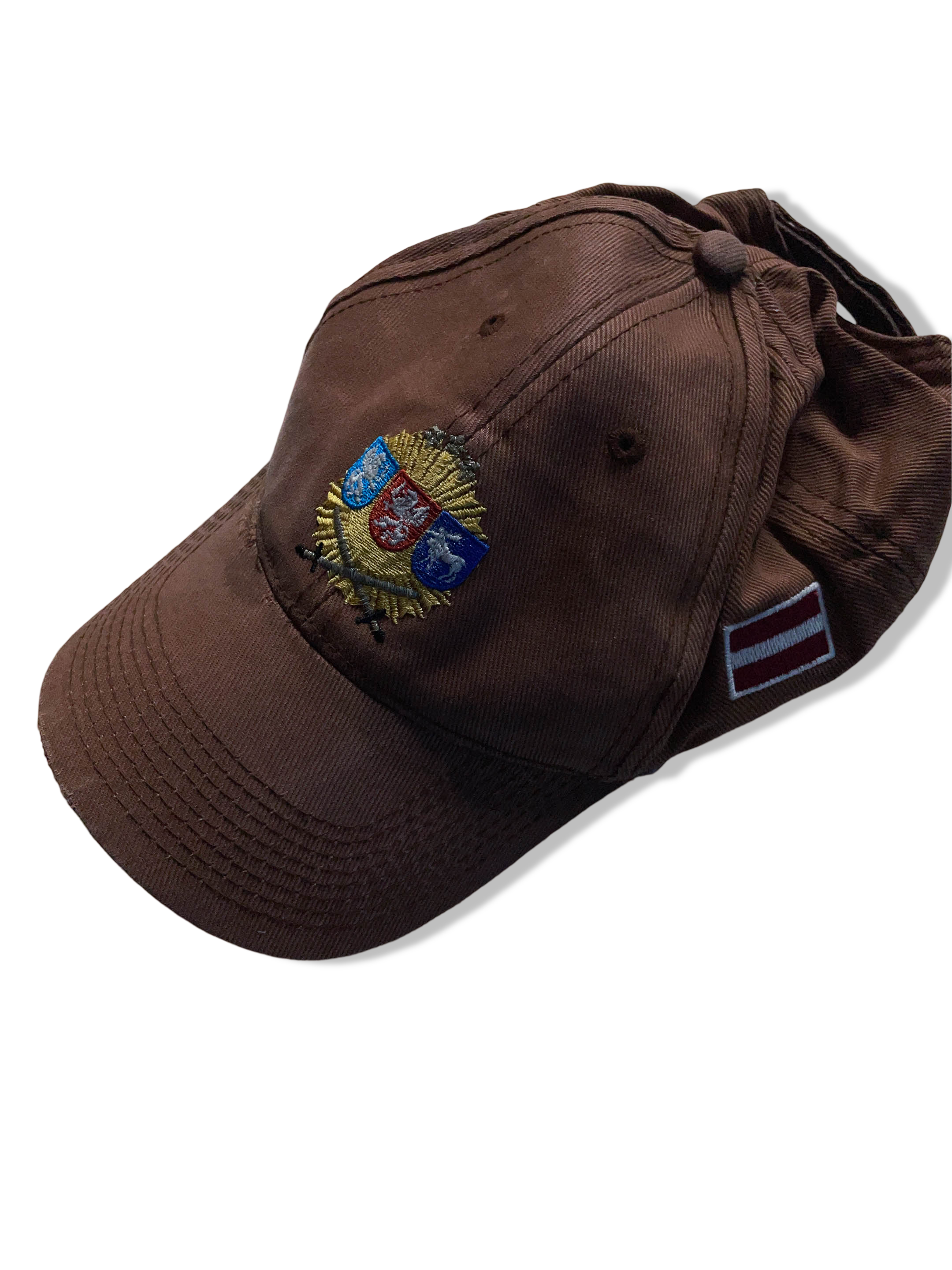 Vintage men's royal coat crest brown baseball cap| SKU 4955