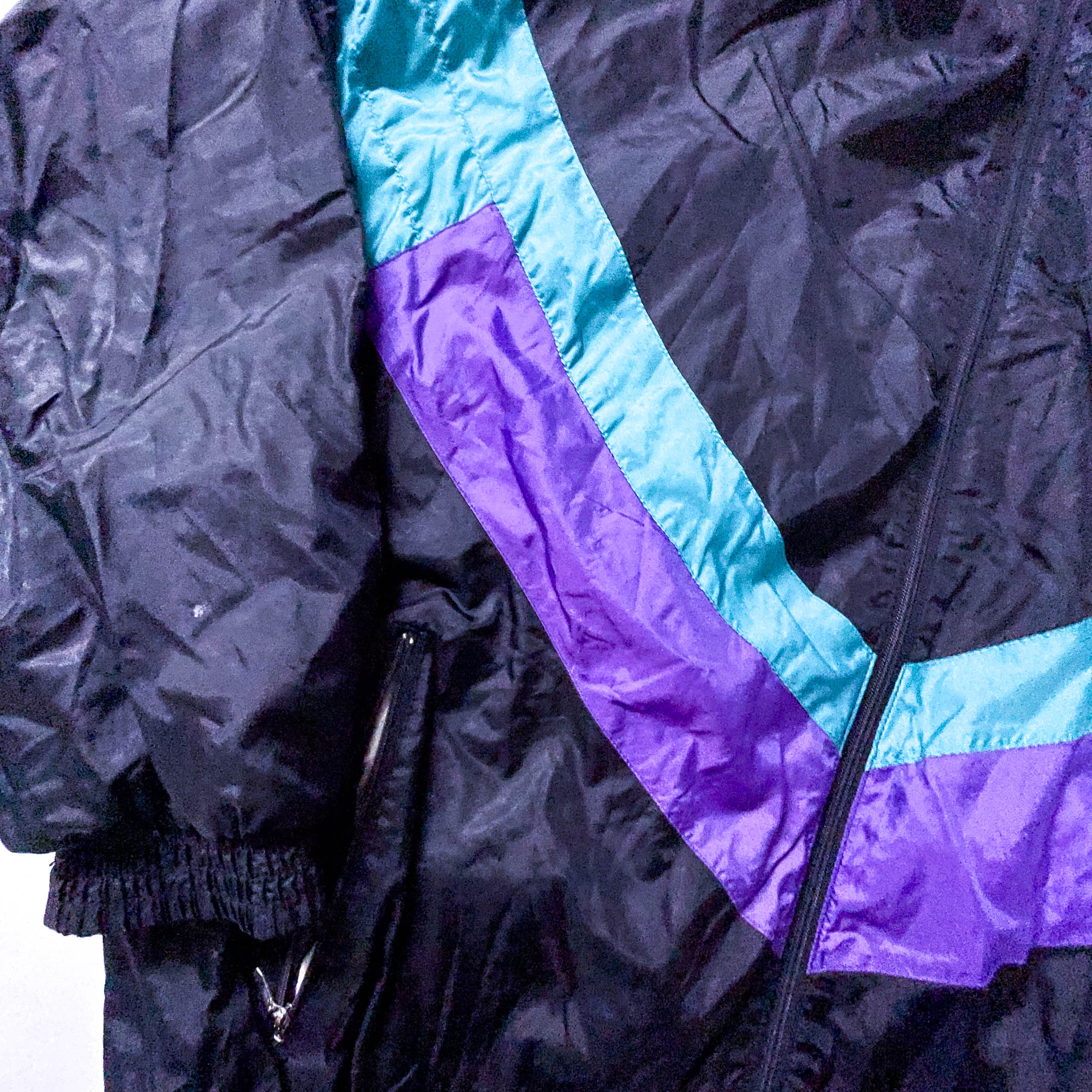 Vintage Black Colorblock winbreaker full zip track jacket in L/XL|L 31 W26|SKU 3883