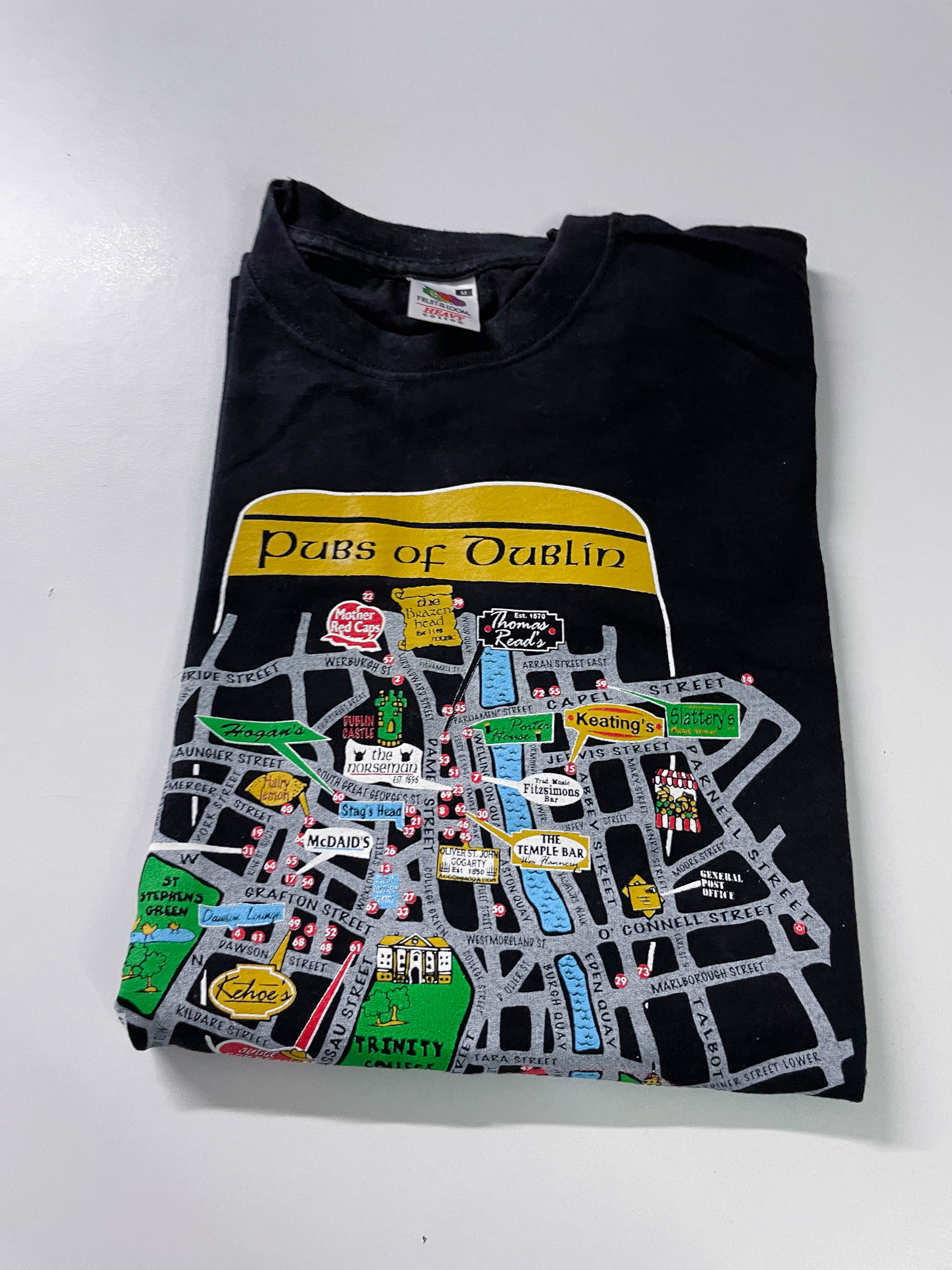 Vintage Men's Fruit of the loom Pubs of Dublin graphics black tees in M|L27 W18|SKU 4130