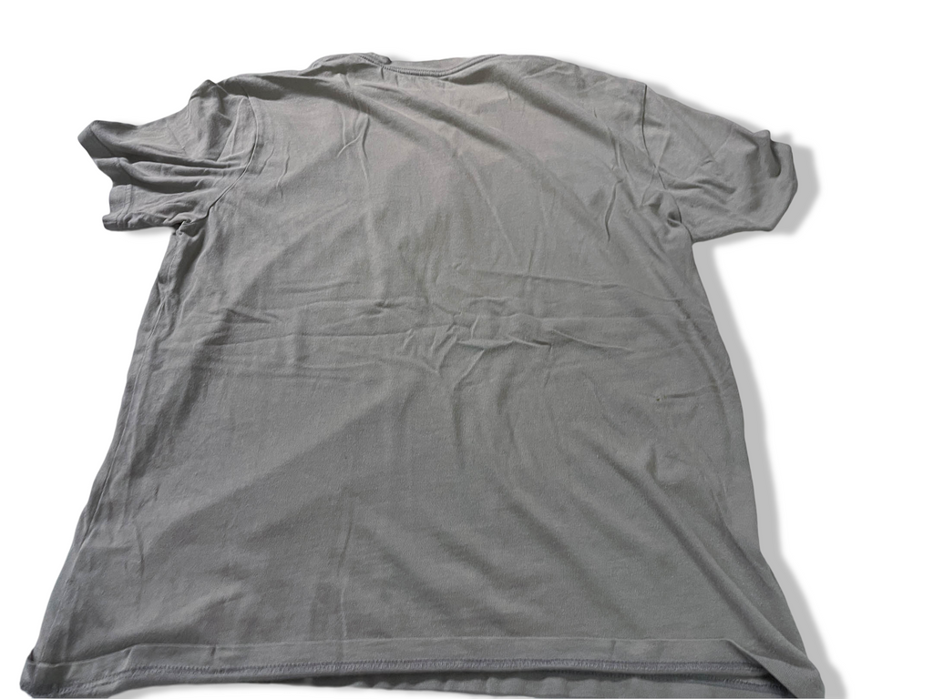 Vintage Men's American Eagle Cream standard fit tees in M|L27 W19|SKU 4132