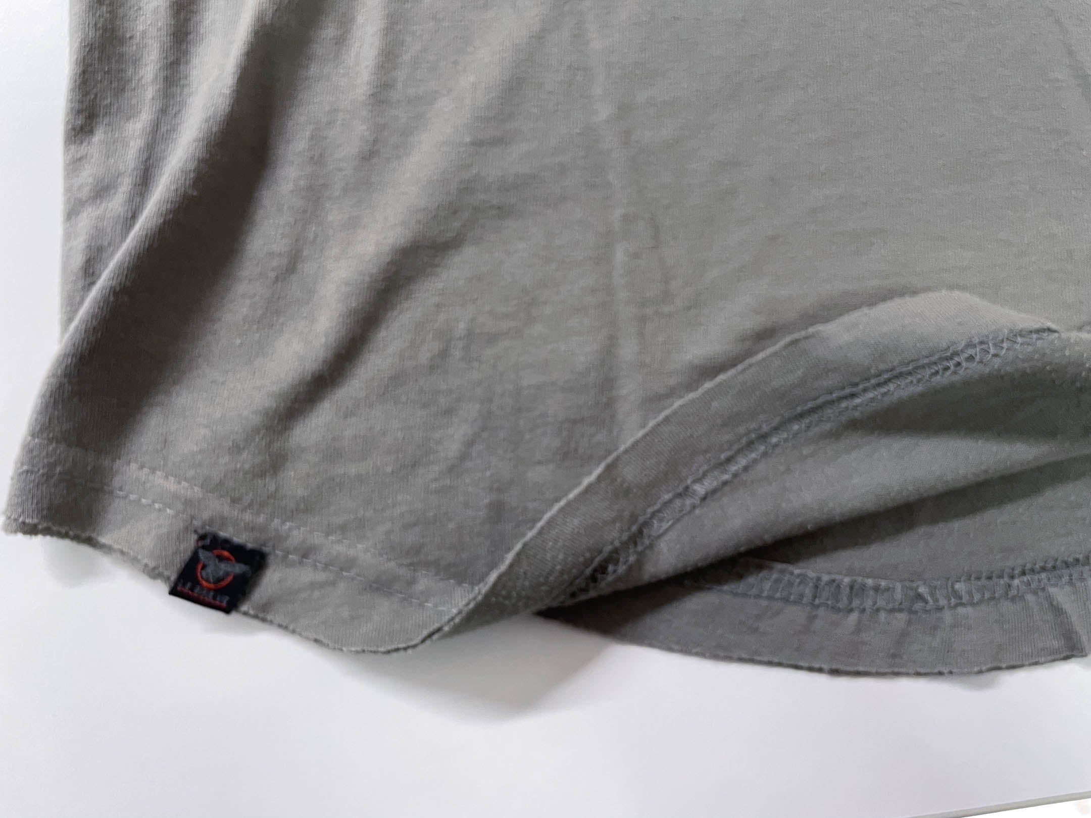 Vintage LeBreve 90's grey medium short sleeve tees|L29 W18|SKU 4134