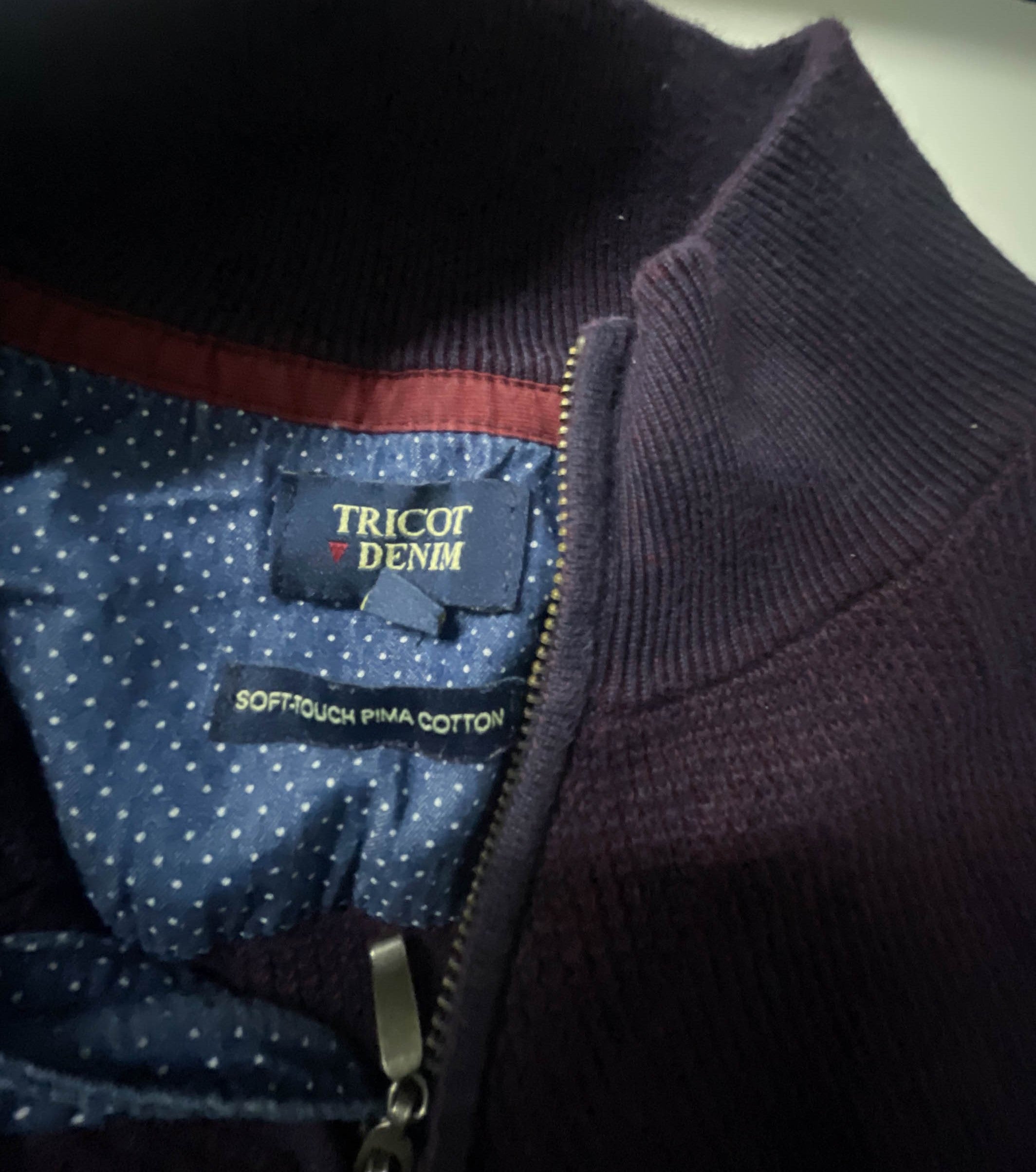 Vintage Tricot Denim men's 1/4 zip high neck burgundy sweatshirt in L|L29 W24|SKU 3953