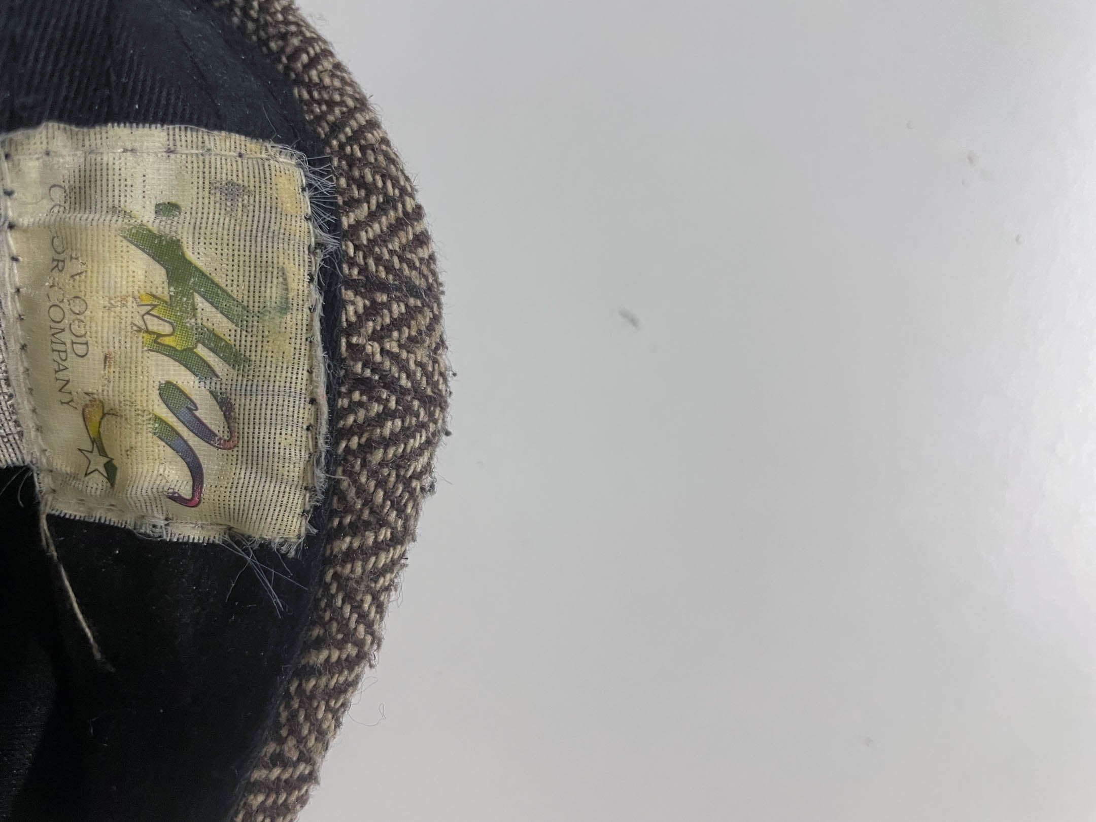 Vintage leather tweed baseball cap in grey and black| One size| SKU 3956