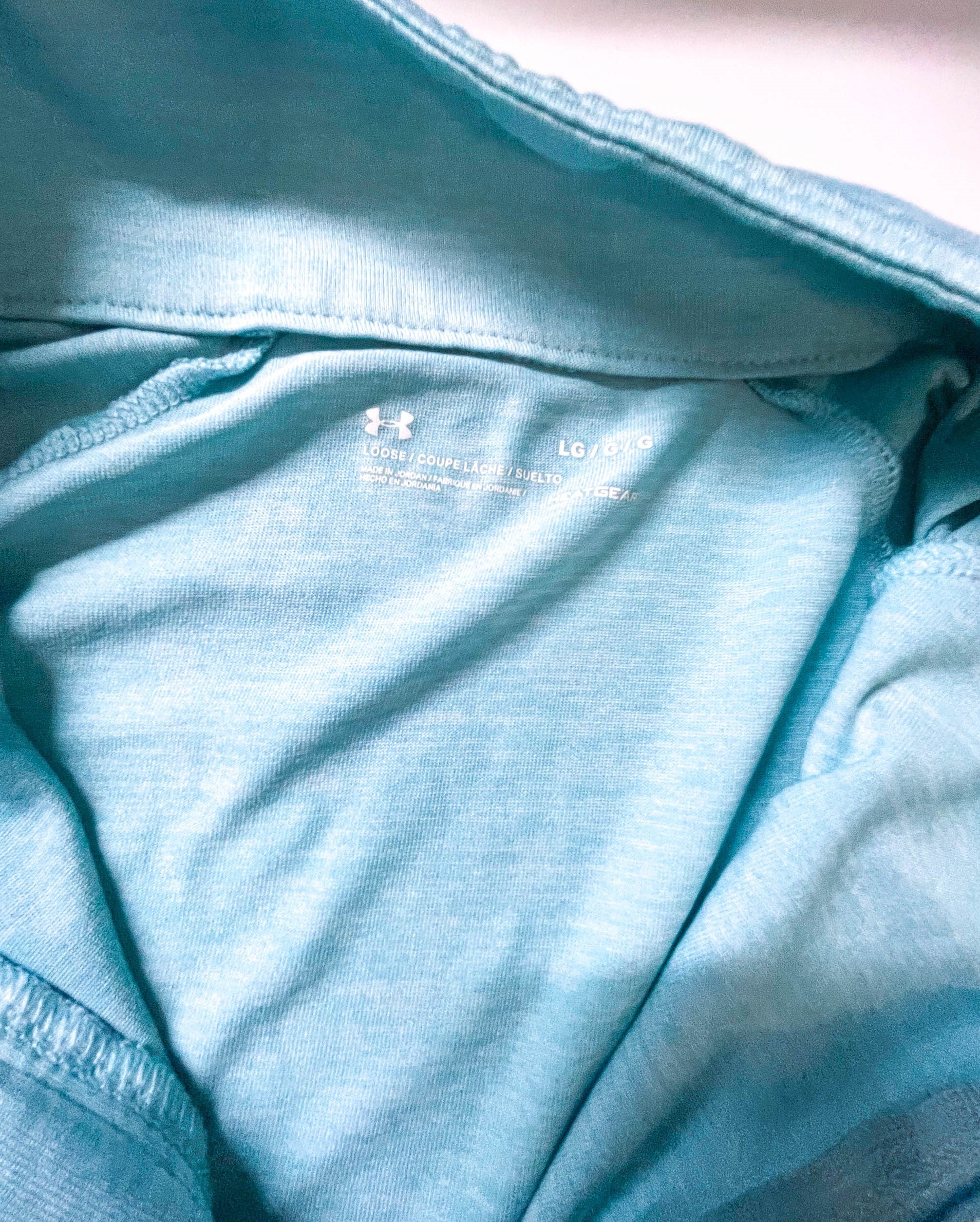 Vintage women's Under Armour 1/4 zip high neck blue sweatshirt in L |L26 W18|SKU 3960