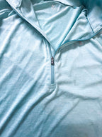 Vintage women's Under Armour 1/4 zip high neck blue sweatshirt in L |L26 W18|SKU 3960