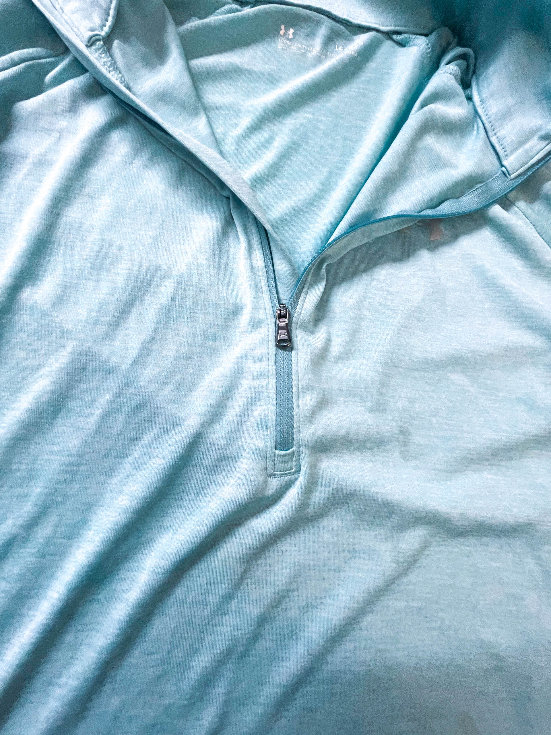 Vintage women's Under Armour 1/4 zip high neck blue sweatshirt in L |L26 W18|SKU 3960