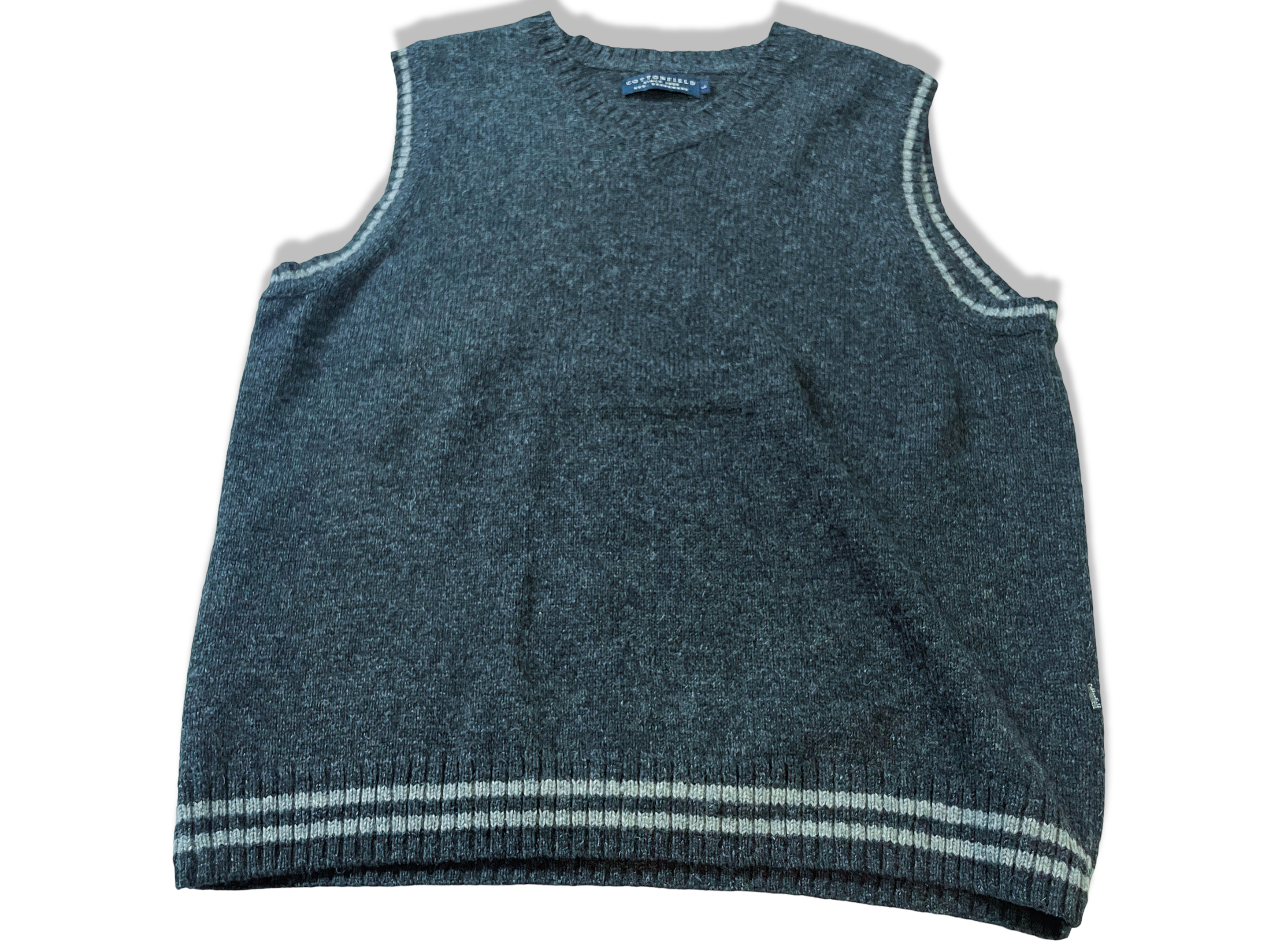 Vintage Men's Cottonfield wool knitted grey V-neck sleeveless sweater in L|L27 W22| SKU 3993