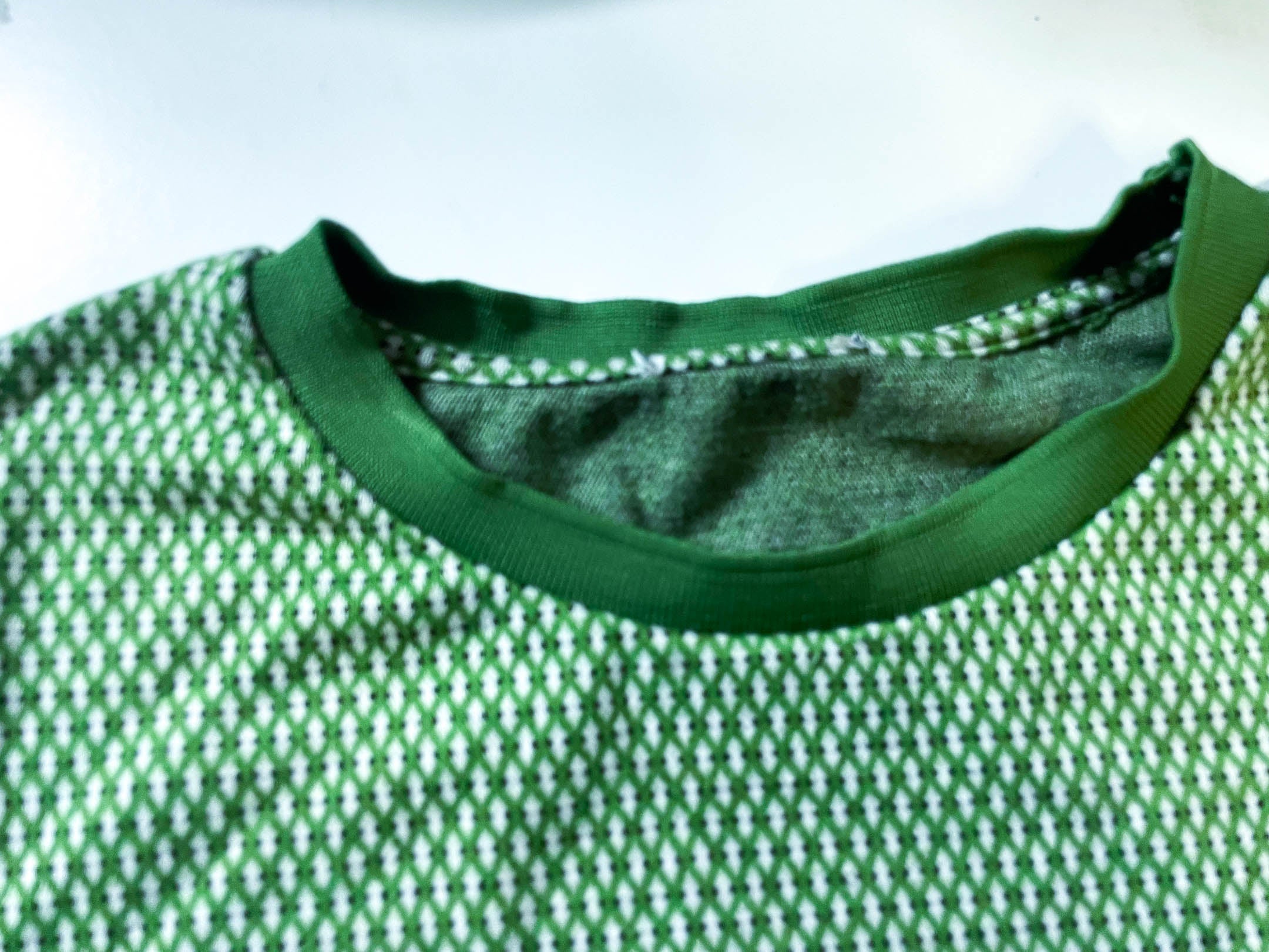 Vintage 90's green stripped short sleeve tees in XL|L25 W23| SKU 4000