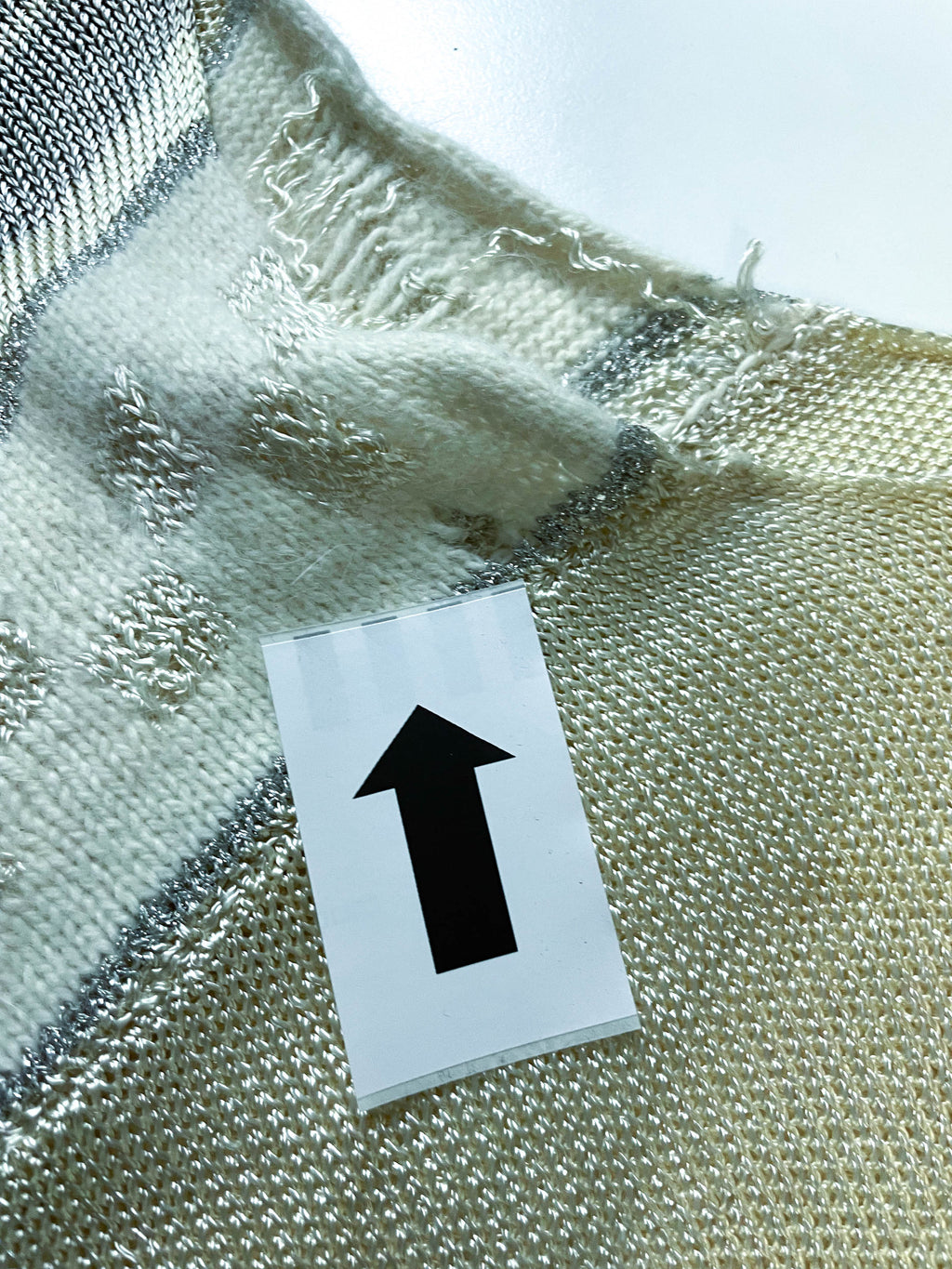 Vintage 90's women's cream geometric sweater in S/XS|L24 W15|SKU 4011