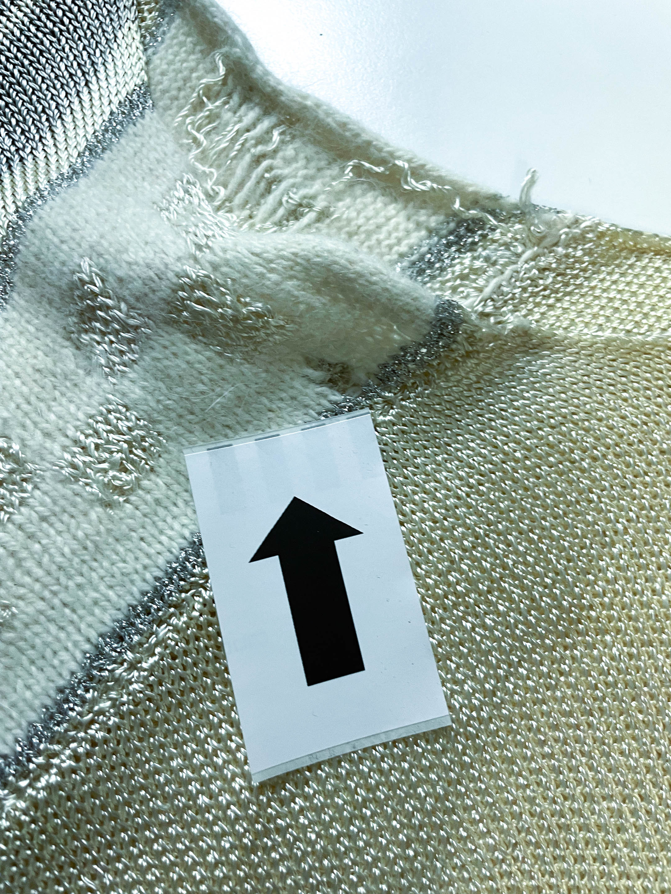 Vintage 90's women's cream geometric sweater in S/XS|L24 W15|SKU 4011