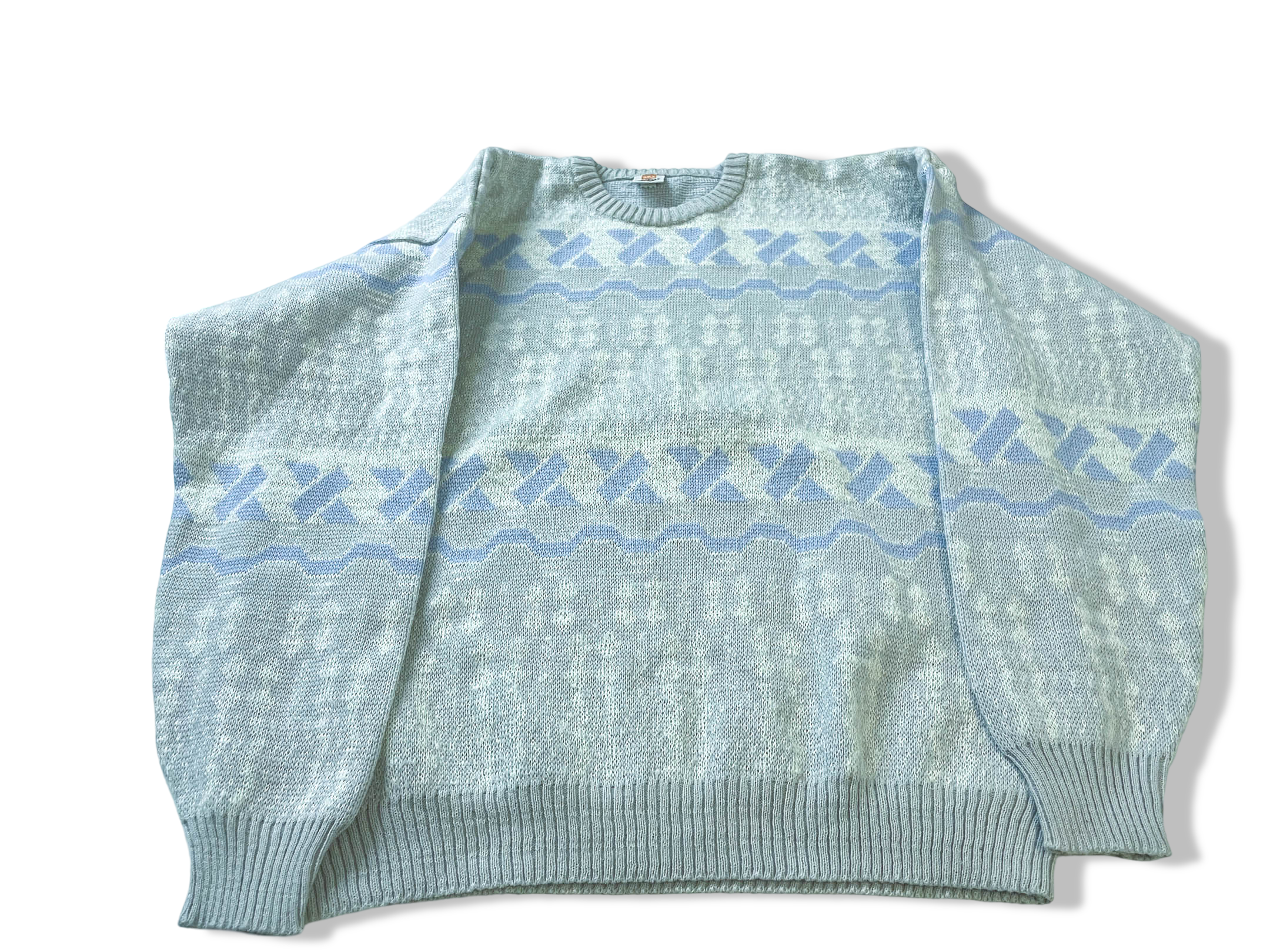 Vintage men's Wolpryla aztec geometric print grey crew neck sweater in M|L27 W22|SLU 4013