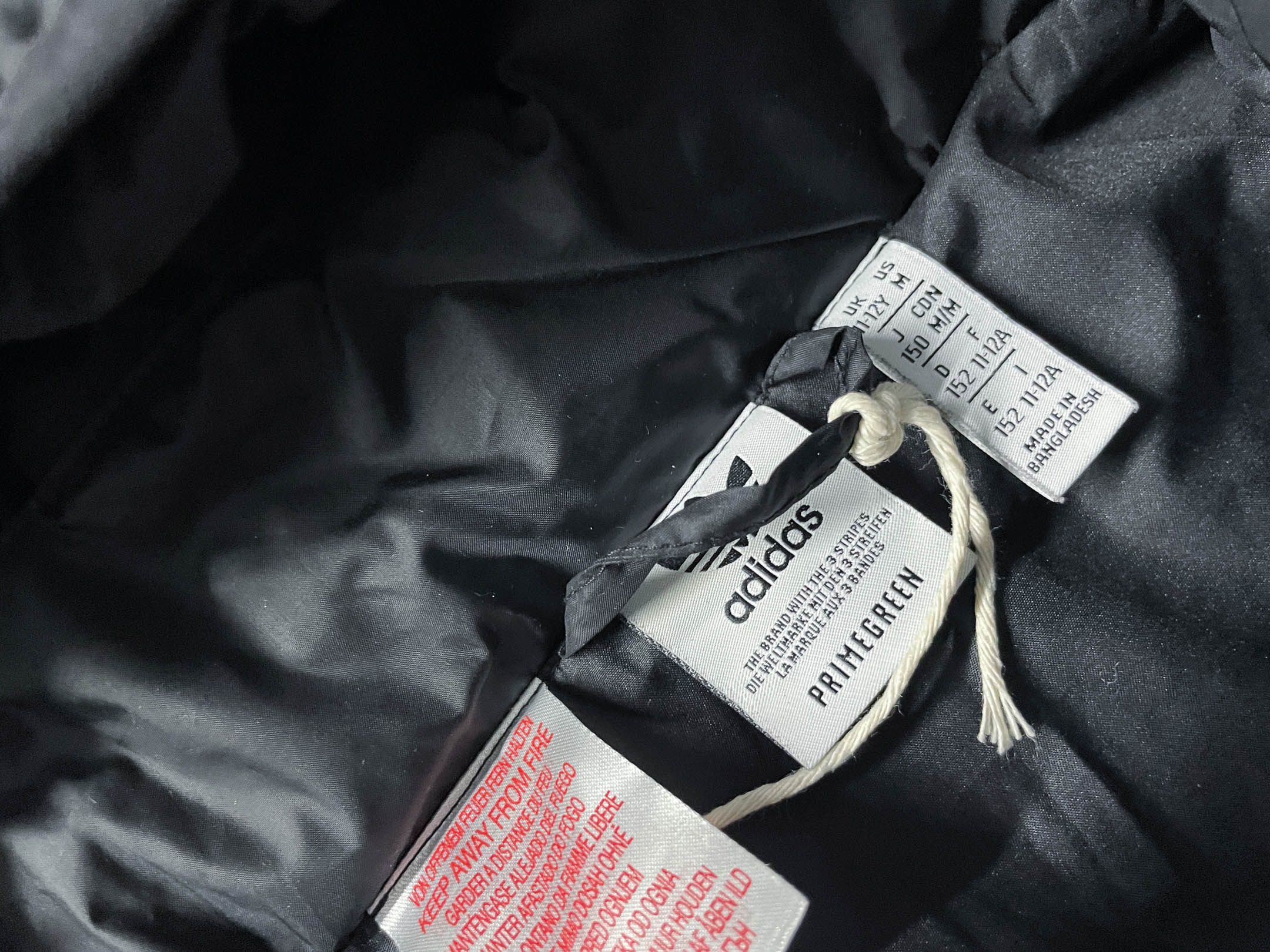Vintage Women's Adidas adicolor black full zip puffer hoodie jacket in S|L24 W20|SKU 4025