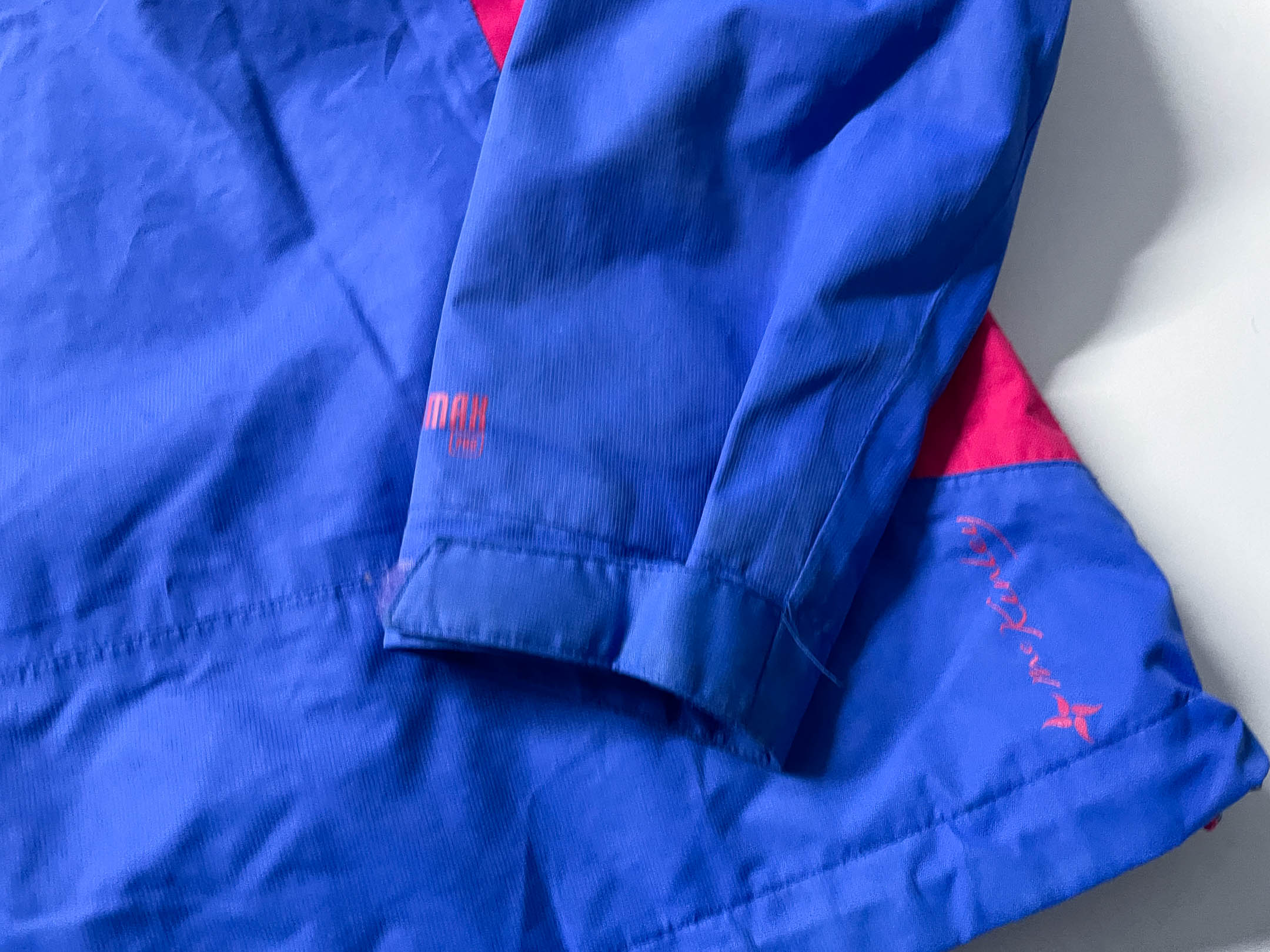 Vintage Women's Mckinley blue full zip wind breaker jacket in M/L Made in China|L29W18| SKU 4032