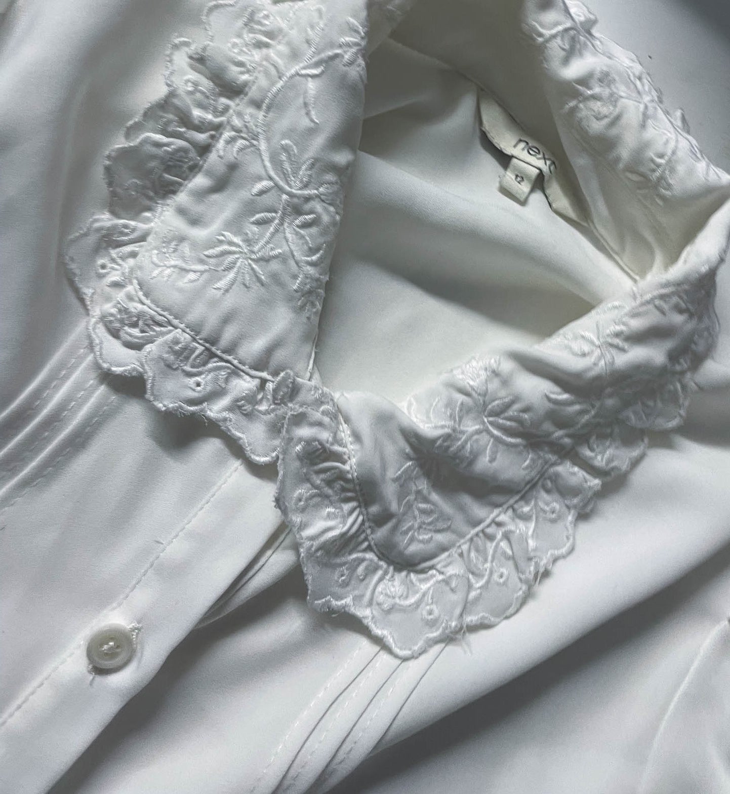 Vintage women's Next white off shoulder long sleeve shirt size 12|L27 W19| SKU 4034
