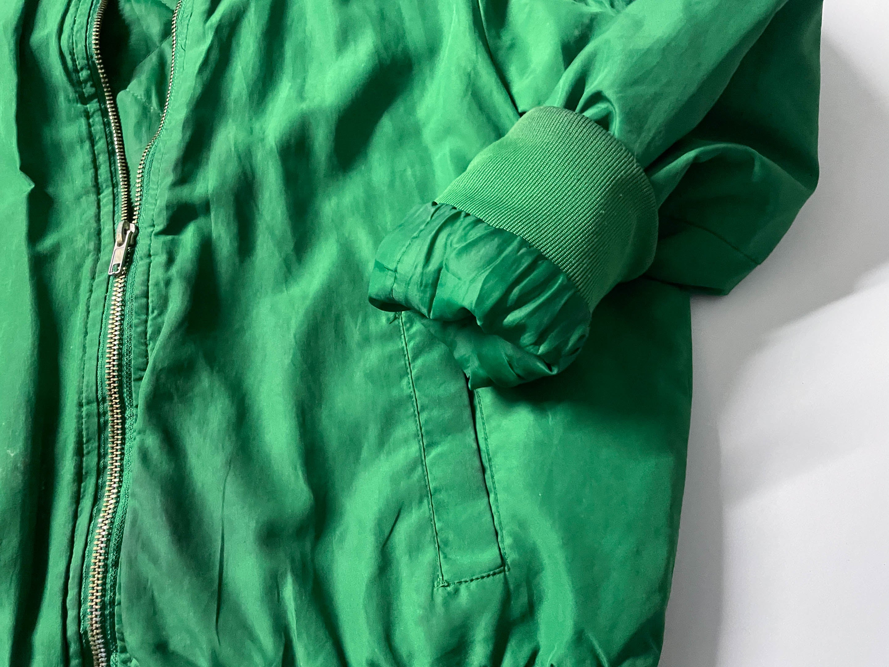 Women's Y2K Inso collection green full zip bomber jacket in XL|L25 W22|SKU 4040