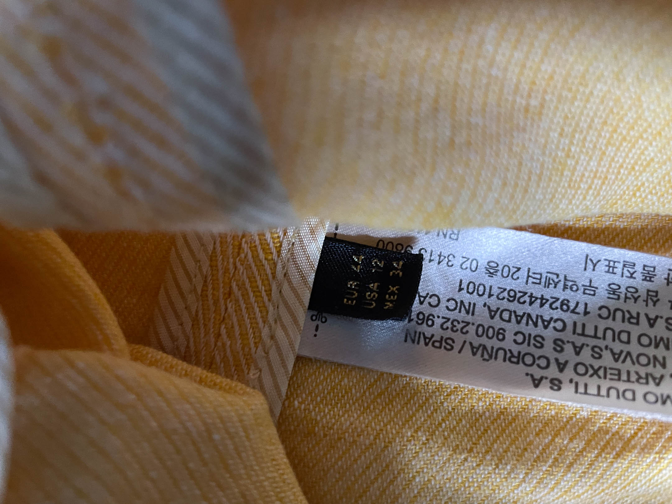 Vintage Women's Massimo Dutti cream blazers in EUR 44 US 12|L 28 W18|SKU 4045