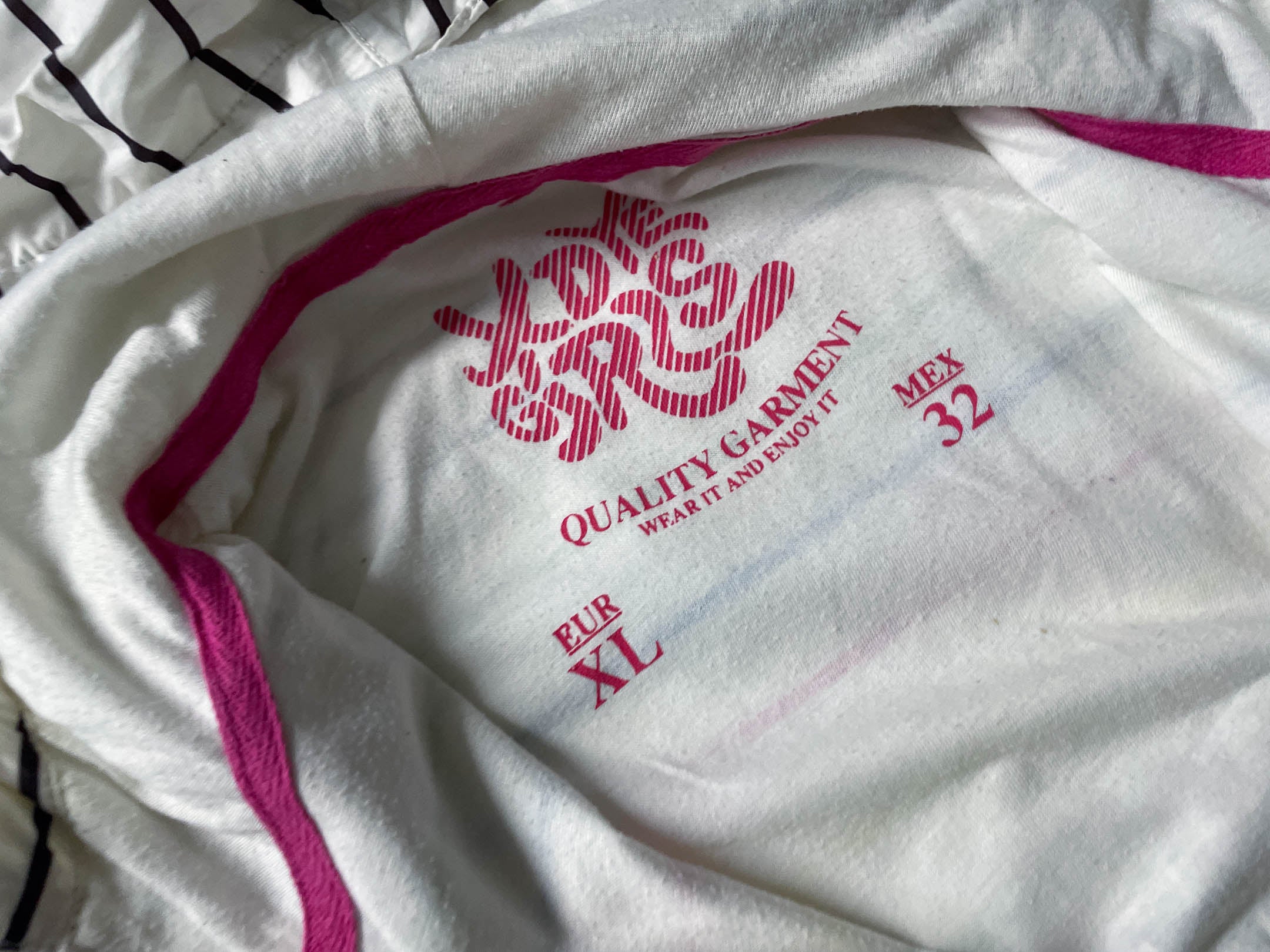 Vintage Women's Pull & Bear XDYE GIRLS White stripe hoodie full zip jacket in XL|L26 W19|SKU 4052