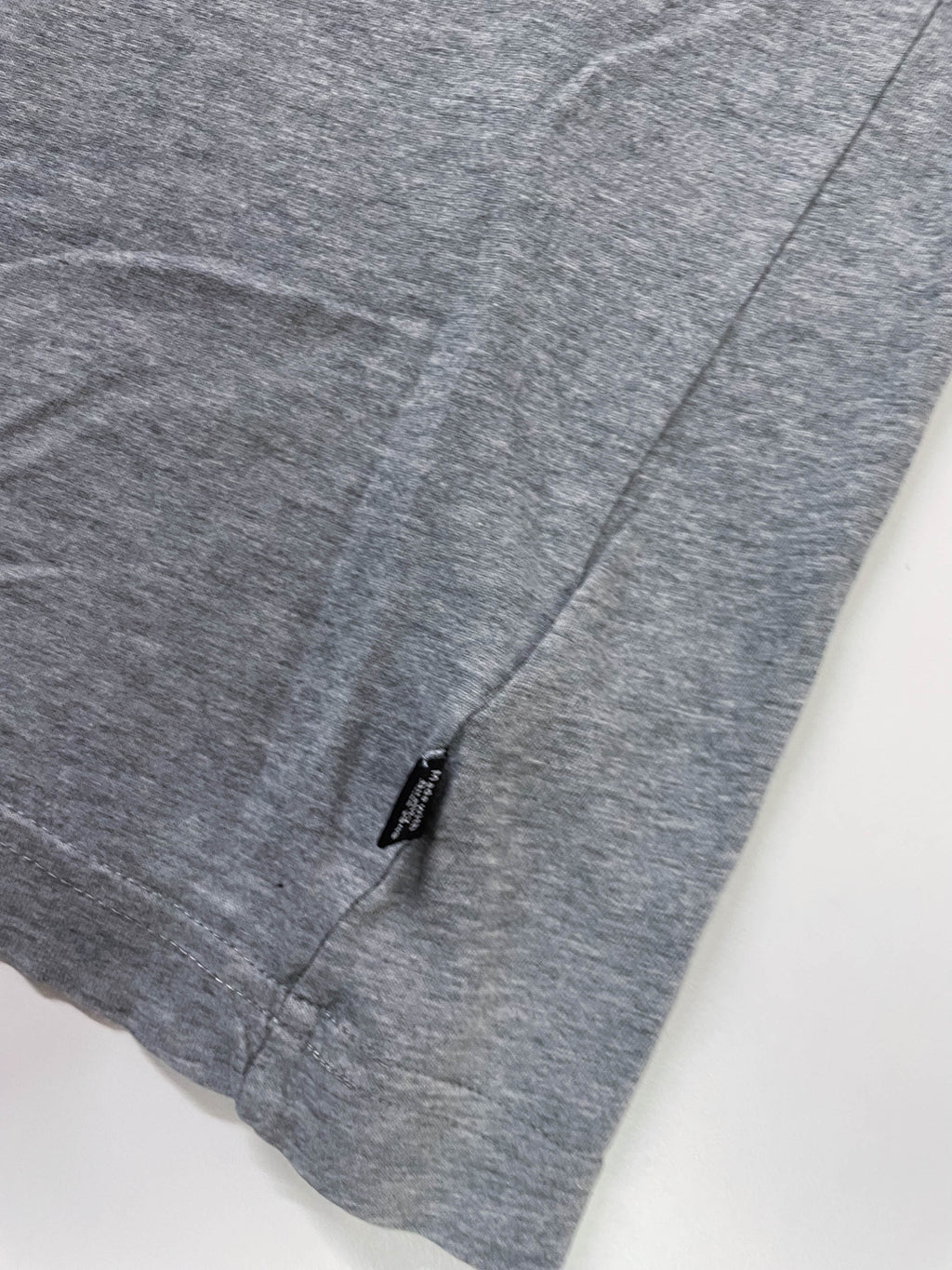 Vintage Men's Puma forever faster print grey tees in S|L28 W20|SKU 4148