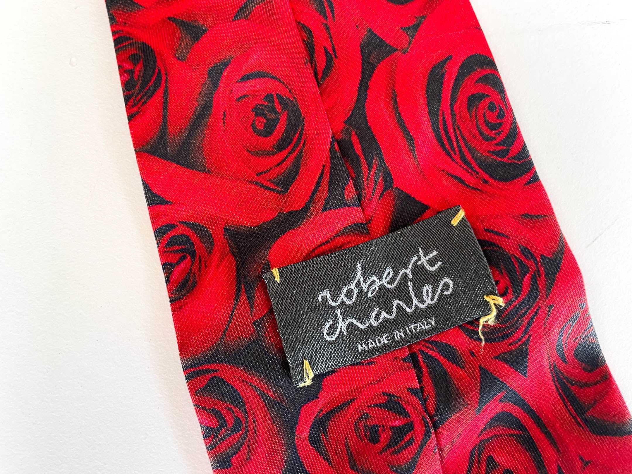 Vintage red rose print Robert Charles men's silk seida tie| SKU 4363