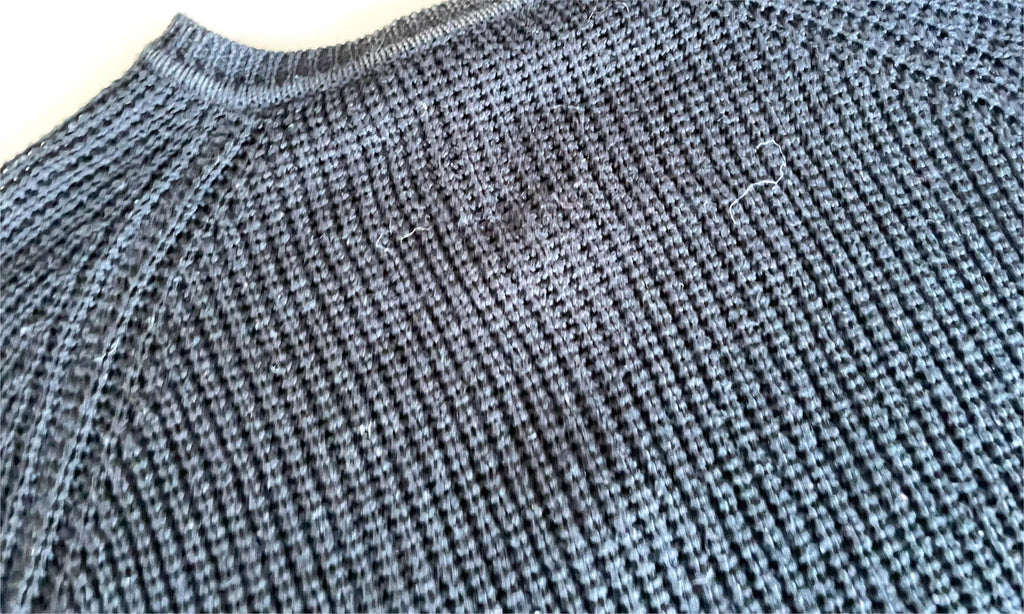 Vintage women's black Zara Knit buttoned cardigan in L| L24 W18| SKU 4374