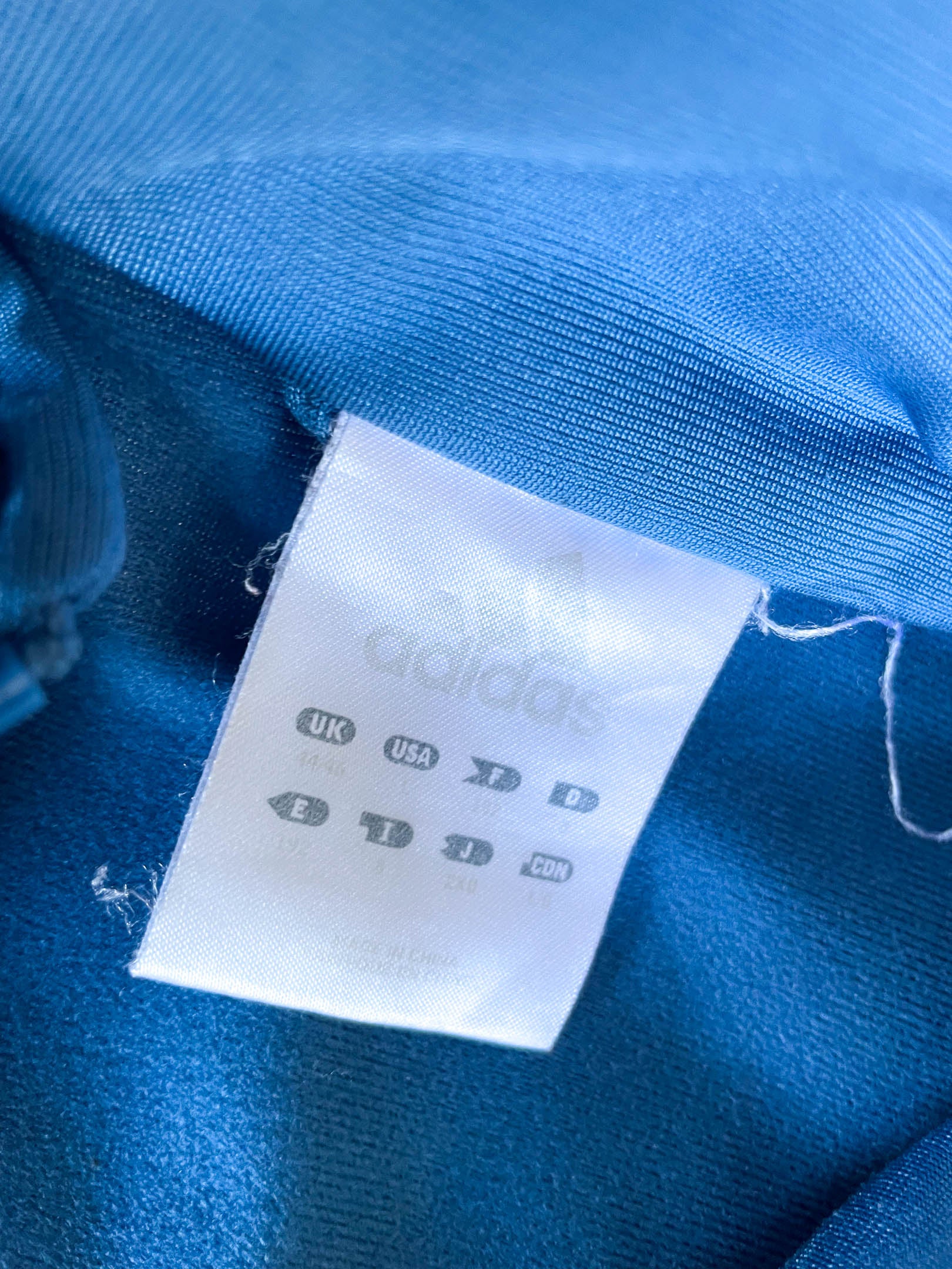 Vintage Adidas full zip blue windbreaker track top in L| L32 W24|SKU 4382