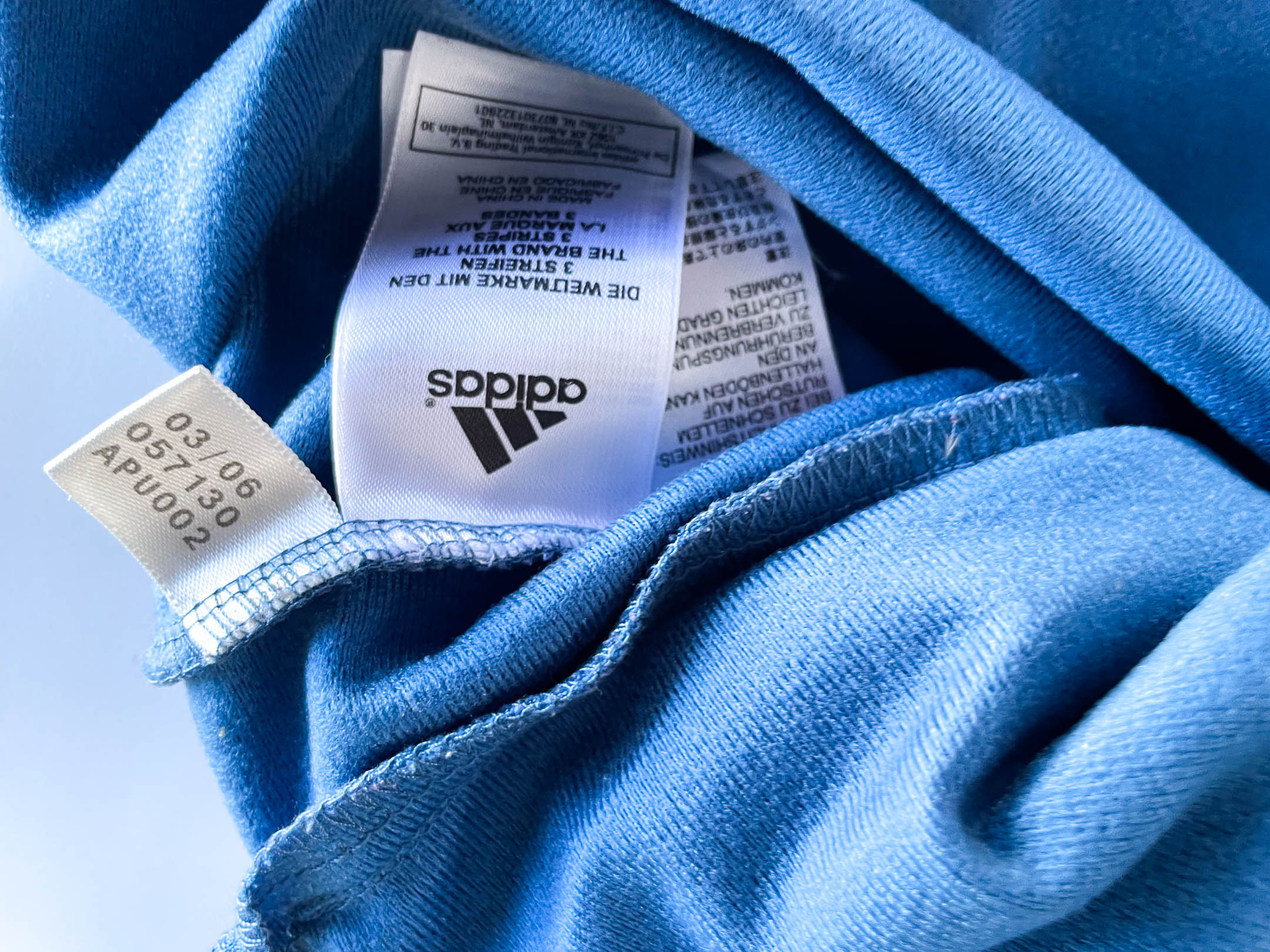 Vintage Adidas full zip blue windbreaker track top in L| L32 W24|SKU 4382