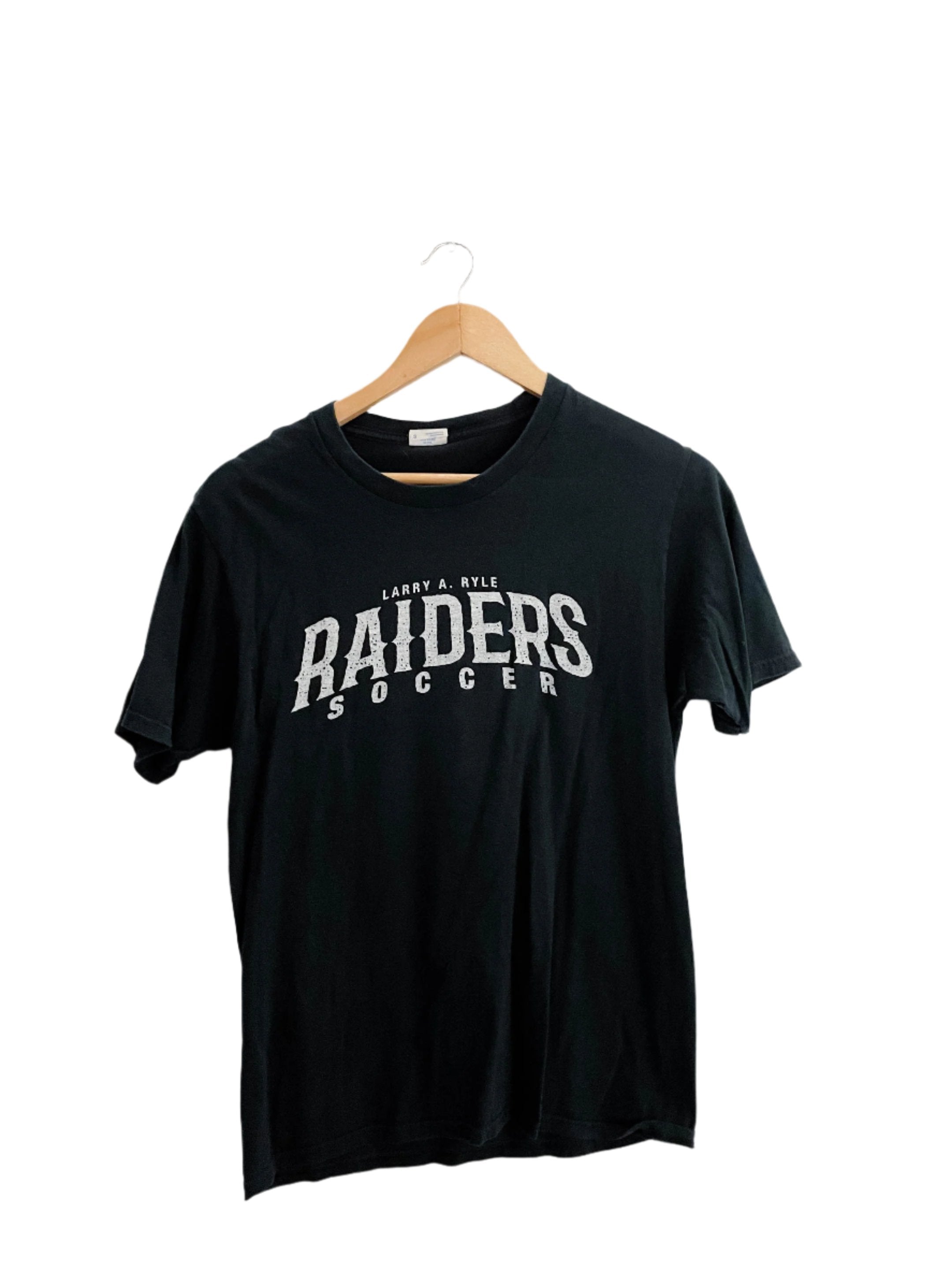 Vintage larry. A.Ryle raiders soccer black medium tshirt