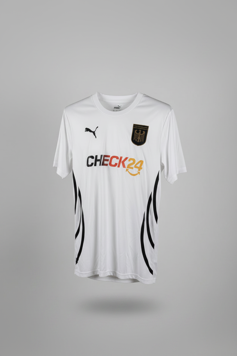 Vintage Puma Deutschland (Germany) jersey SKU 7415 size M