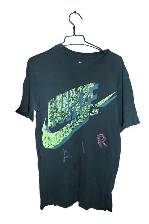 Vintage men Nike air graphics black short sleeve tees in L|L30 W18|SKU 6627