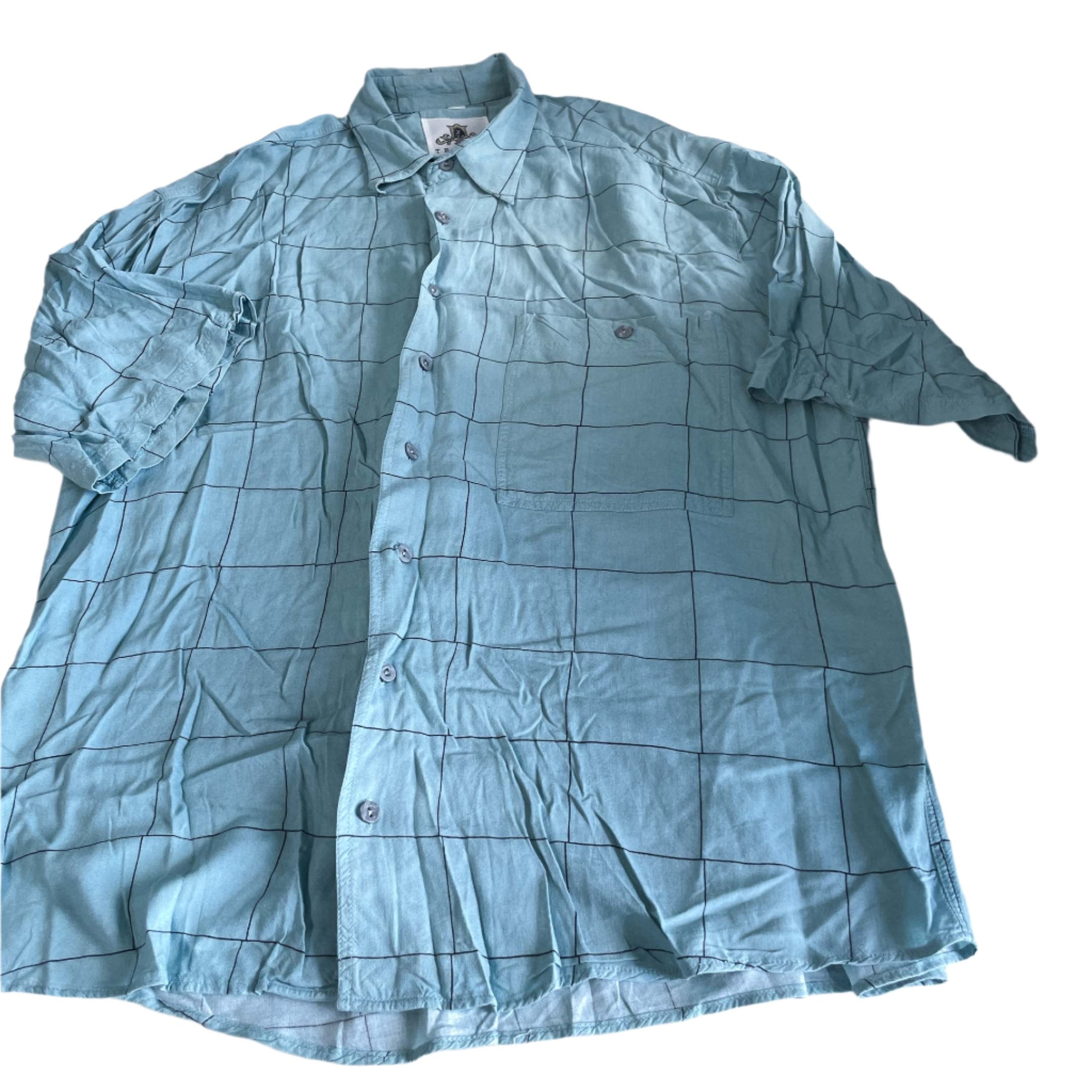 Vintage men Trojani blue checkered short sleeve shirt in L|L31 W22|SKU 6451