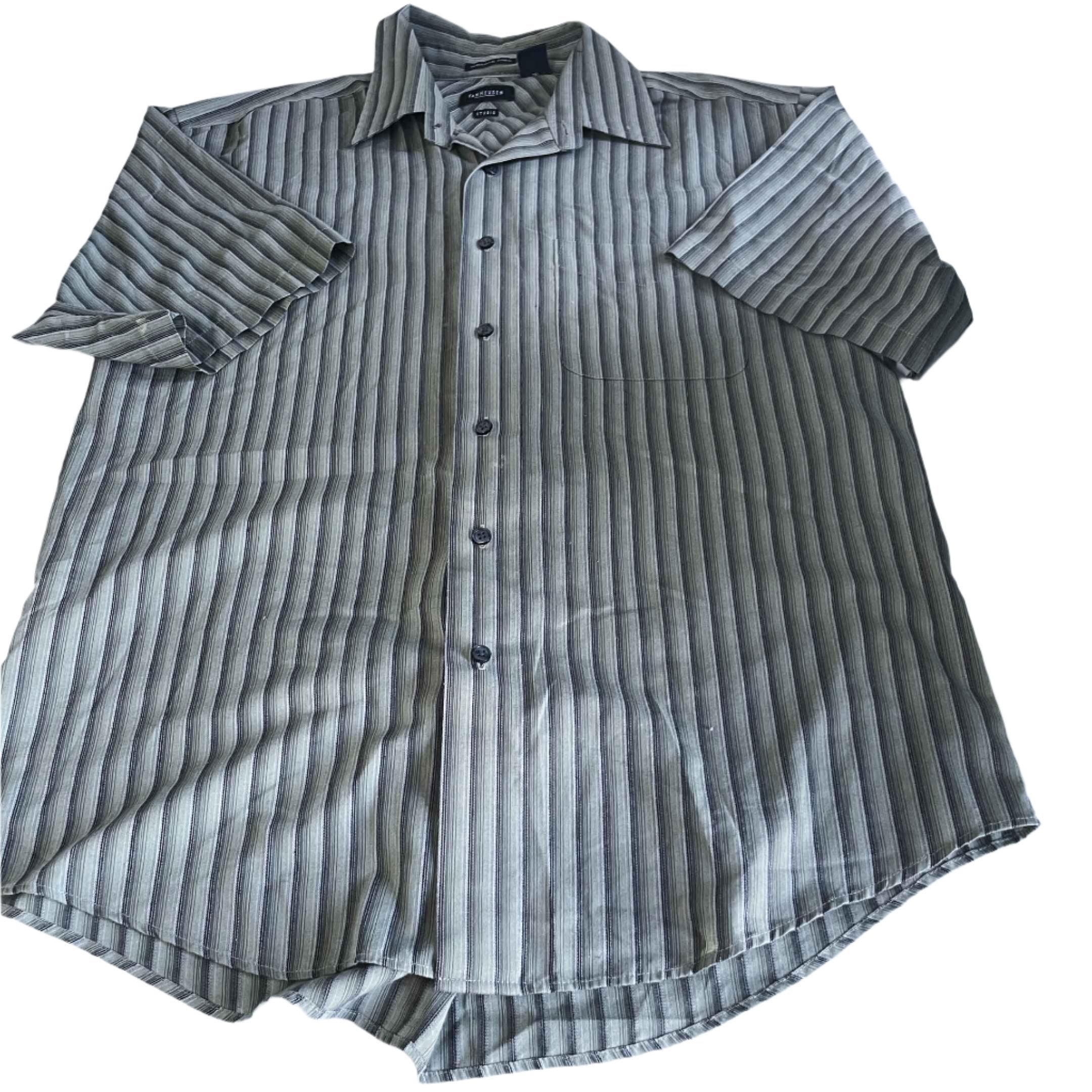 Vintage men Vanheusen studio grey stripe short sleeve tees in M|L32 W21|SKU 6446