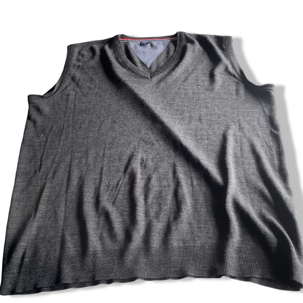 Vintage men grey Tommy Hilfiger V-neck sleeveless sweater in 2XL|L29 W25|SKU 5647