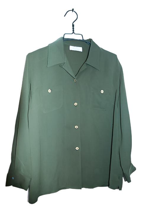 Vintage women Eastex heirloom co. khaki green silk button down shirt in L|L29 W21|SKU 6547