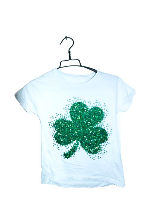 Vintage women St. Patrick clover 3d white summer tees in S|L21 W15|SKU 6602