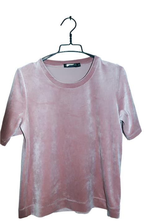 Vintage women cream velour short sleeve tees in M|L25 W20|SKU 6654