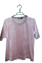 Vintage women cream velour short sleeve tees in M|L25 W20|SKU 6654